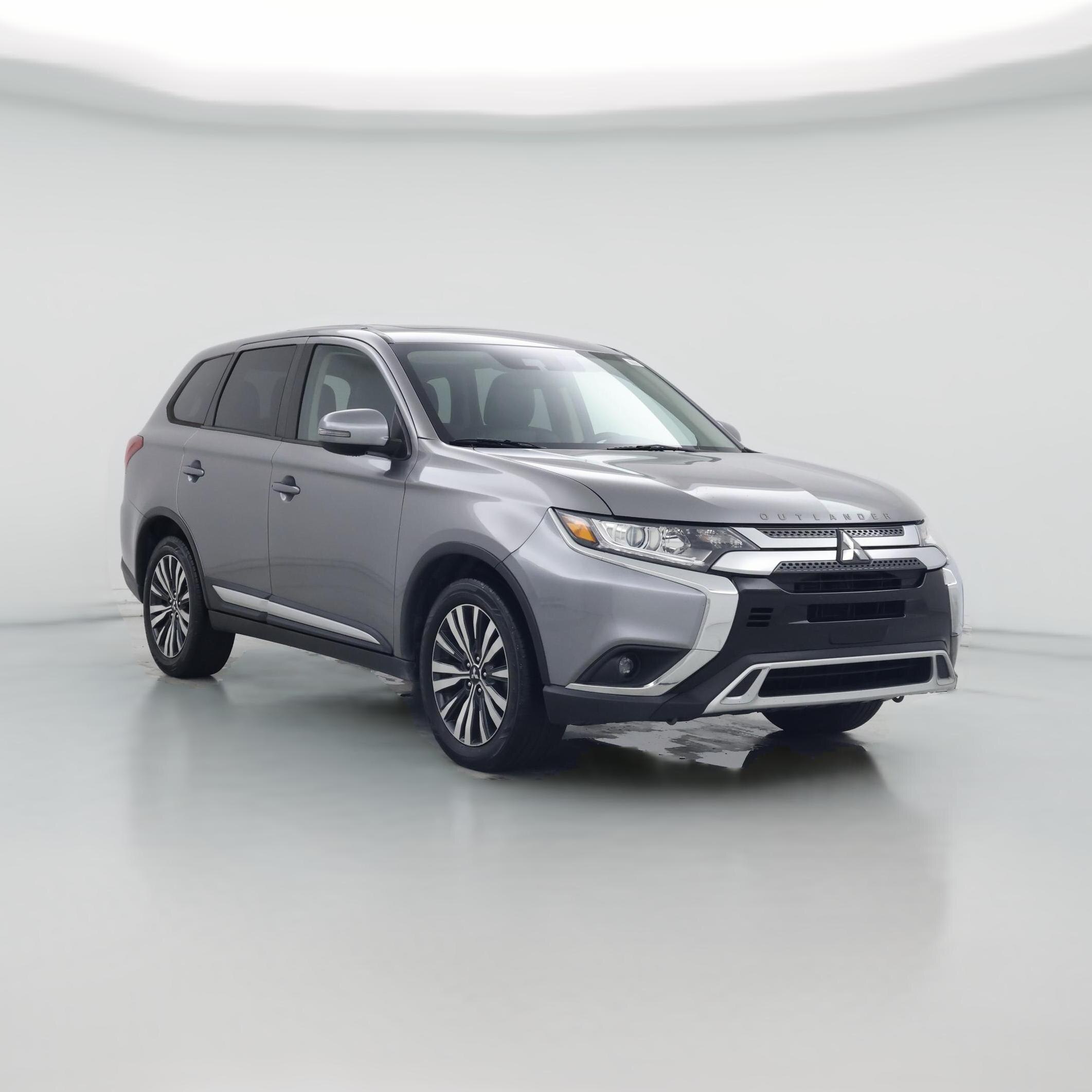 Thumbnail: 2020 Mitsubishi Outlander - 1