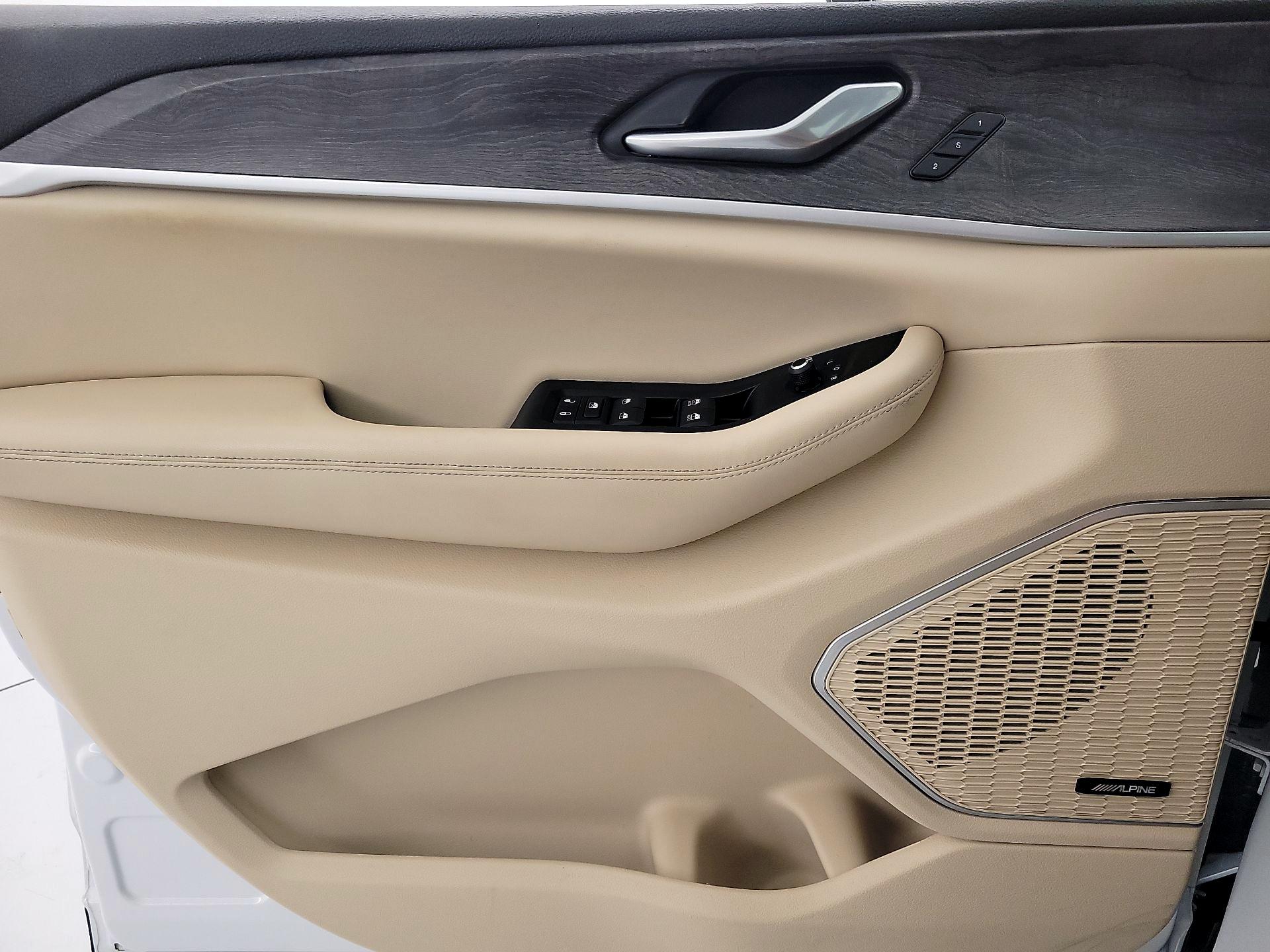 Thumbnail: 2022 Jeep Grand Cherokee - 12