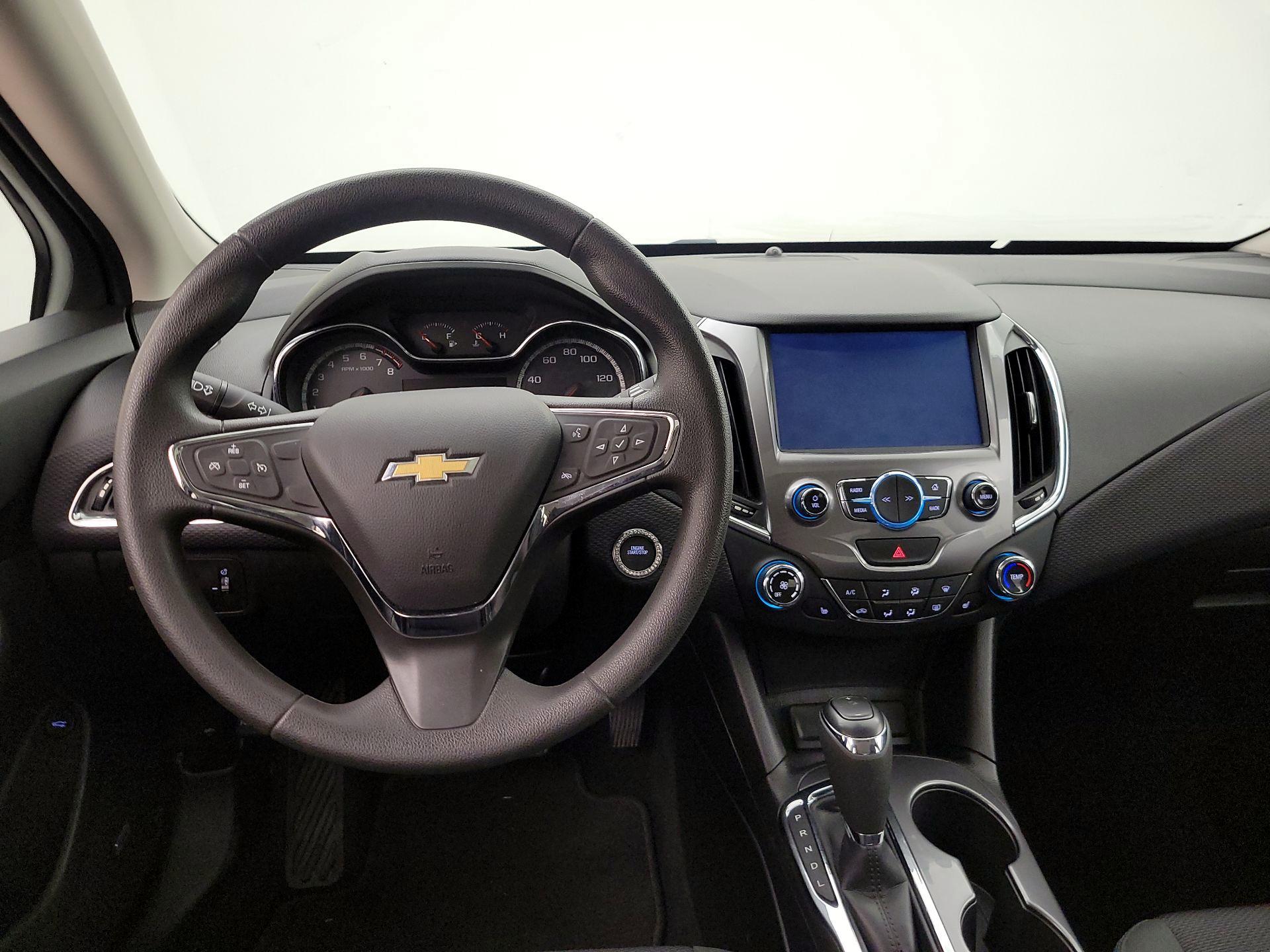 Thumbnail: 2016 Chevrolet Cruze - 10