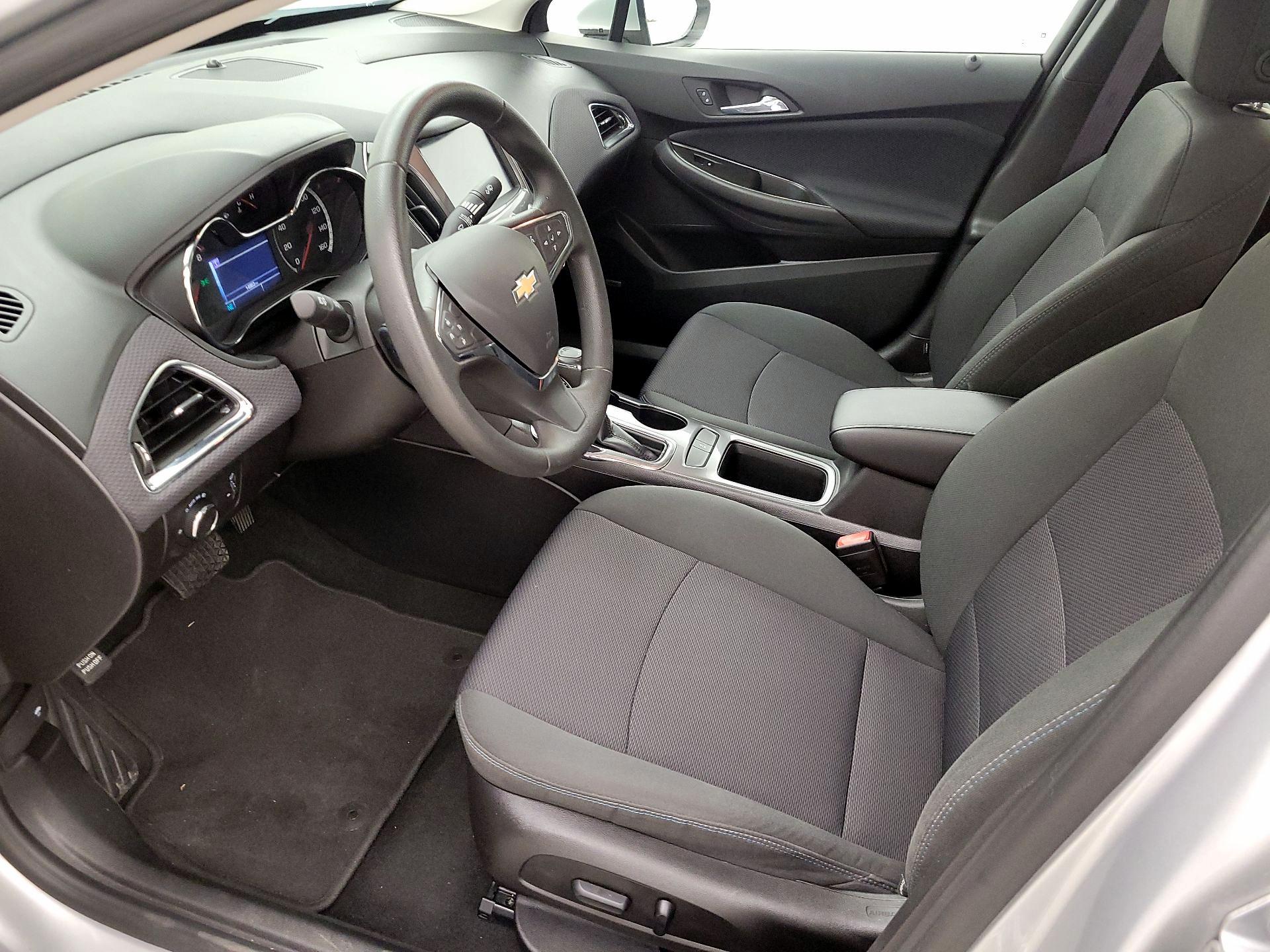 Thumbnail: 2016 Chevrolet Cruze - 11