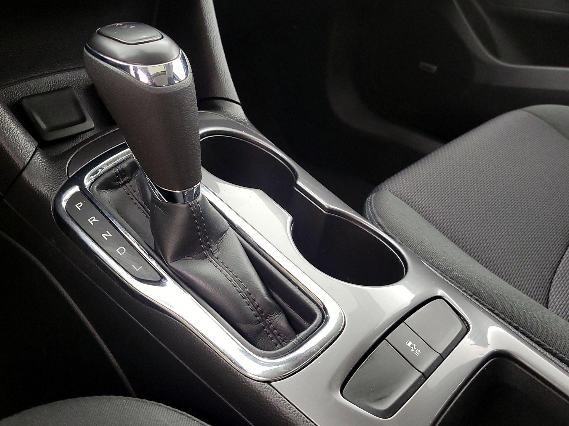 Thumbnail: 2016 Chevrolet Cruze - 17