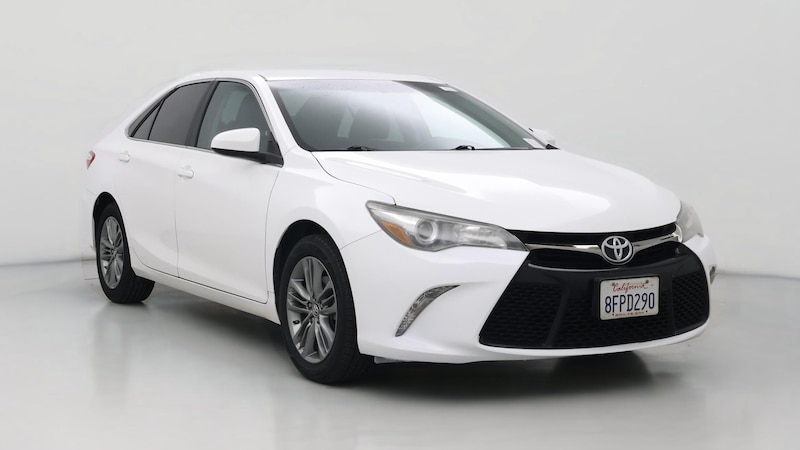 2016 Toyota Camry SE Hero Image