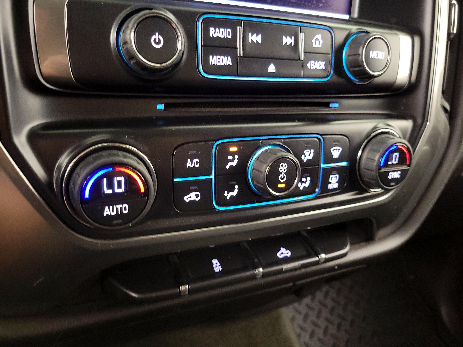 Thumbnail: 2016 Chevrolet Silverado 1500 - 16