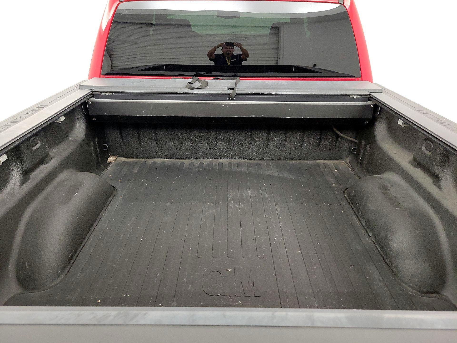 Thumbnail: 2016 Chevrolet Silverado 1500 - 20