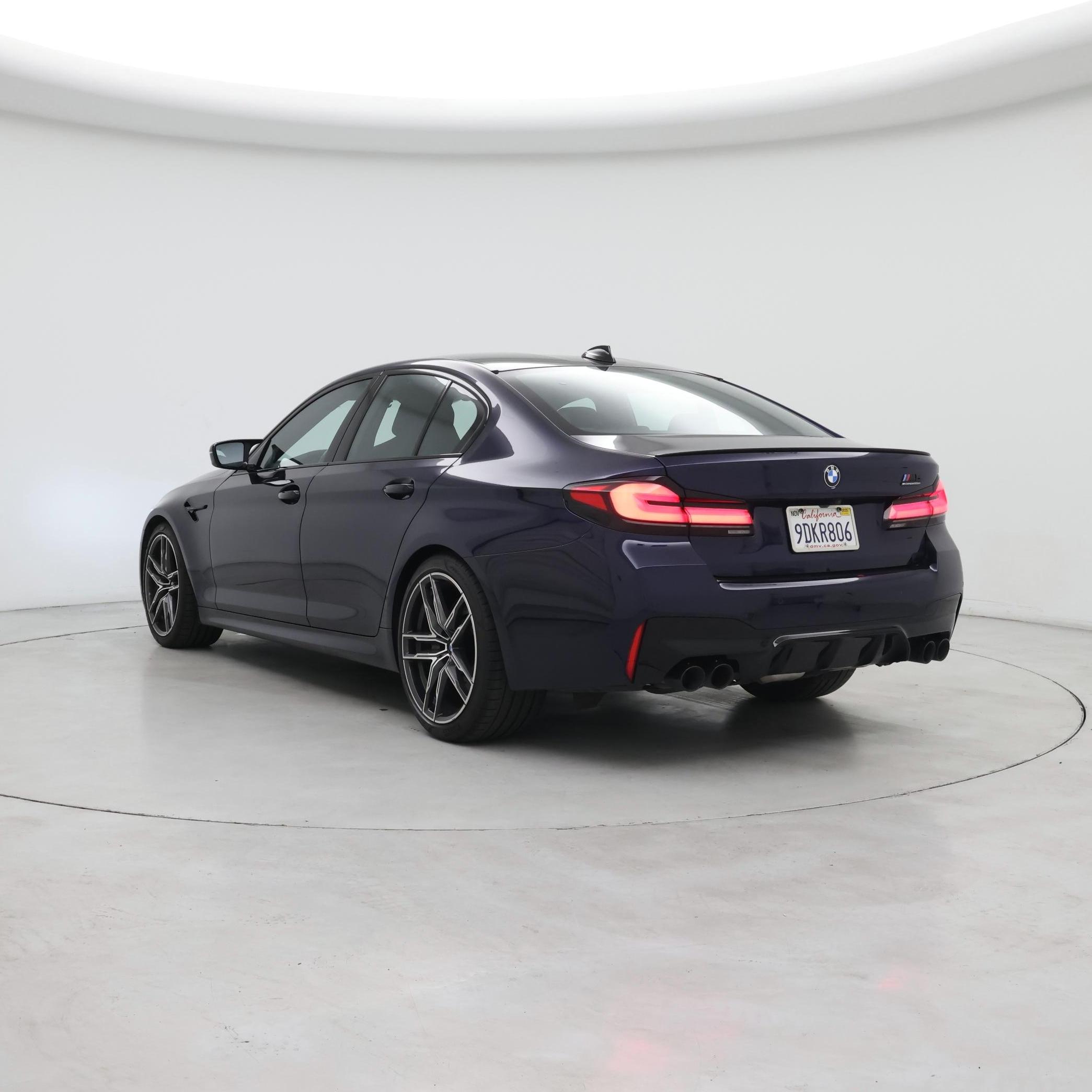 Thumbnail: 2022 BMW M5 - 2