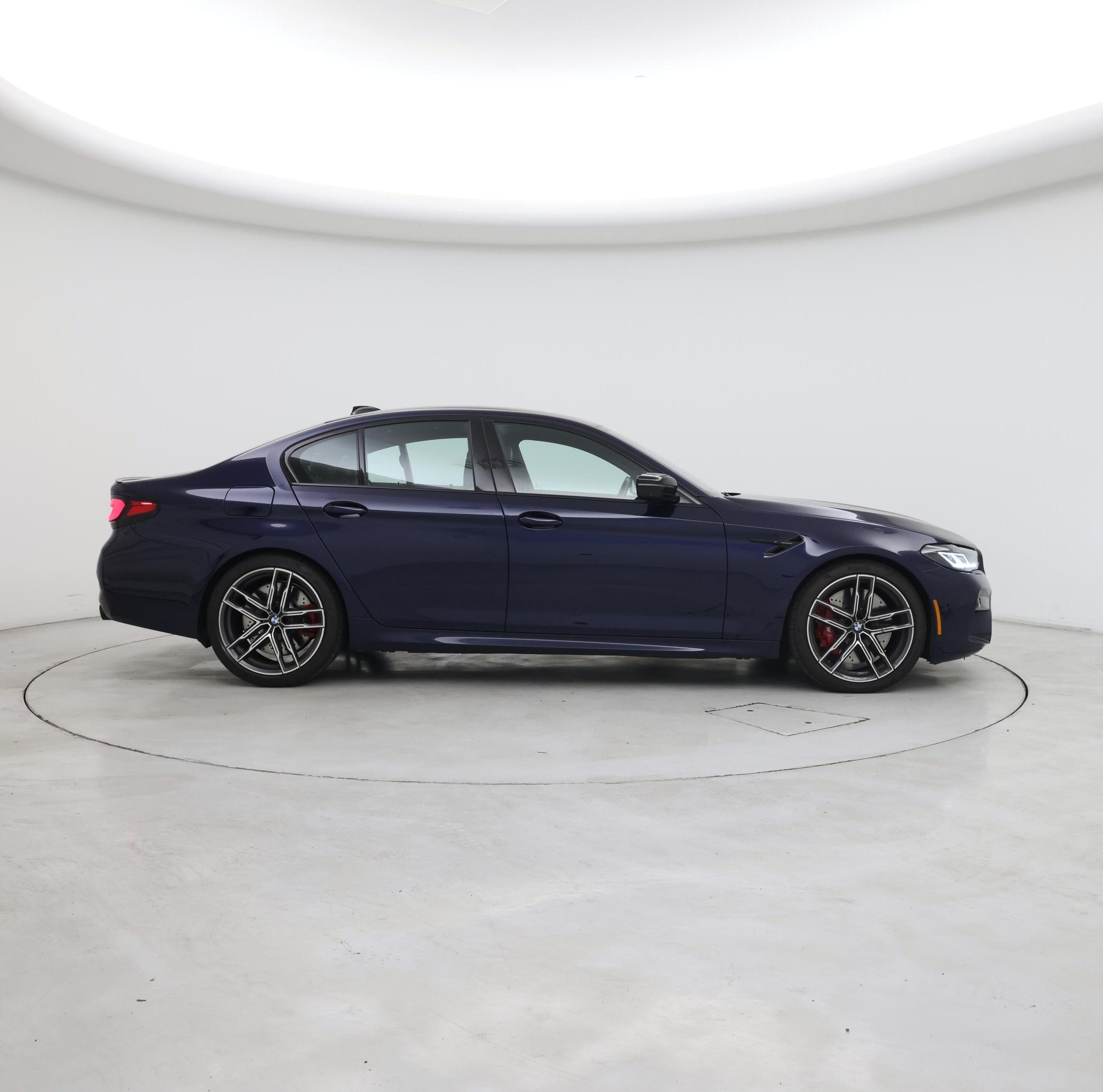 Thumbnail: 2022 BMW M5 - 7
