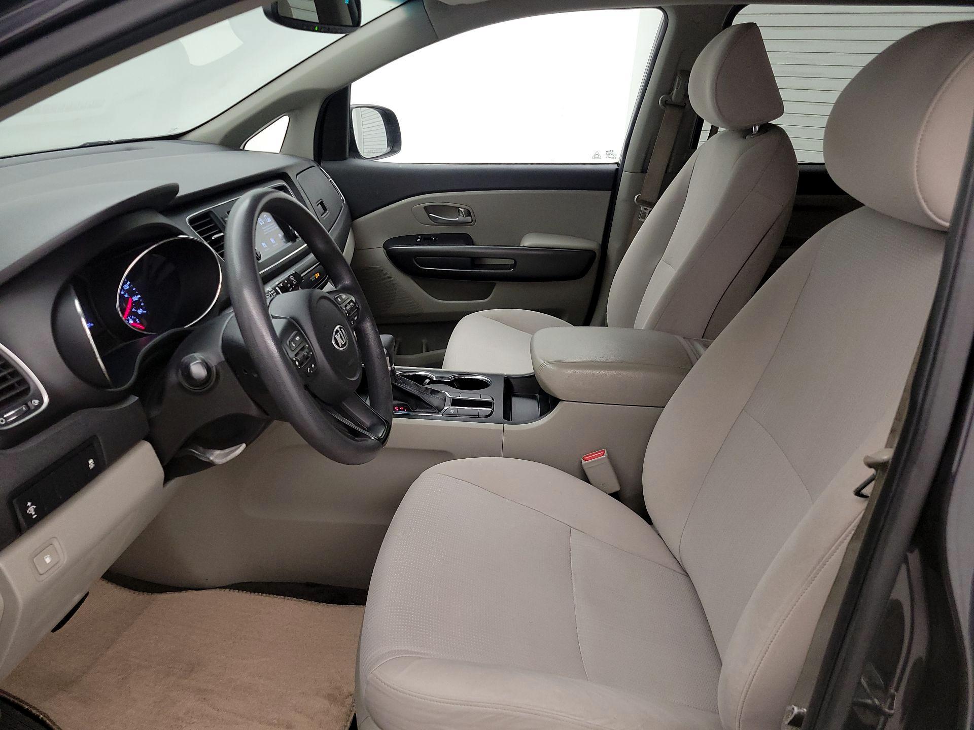 Thumbnail: 2019 Kia Sedona - 11