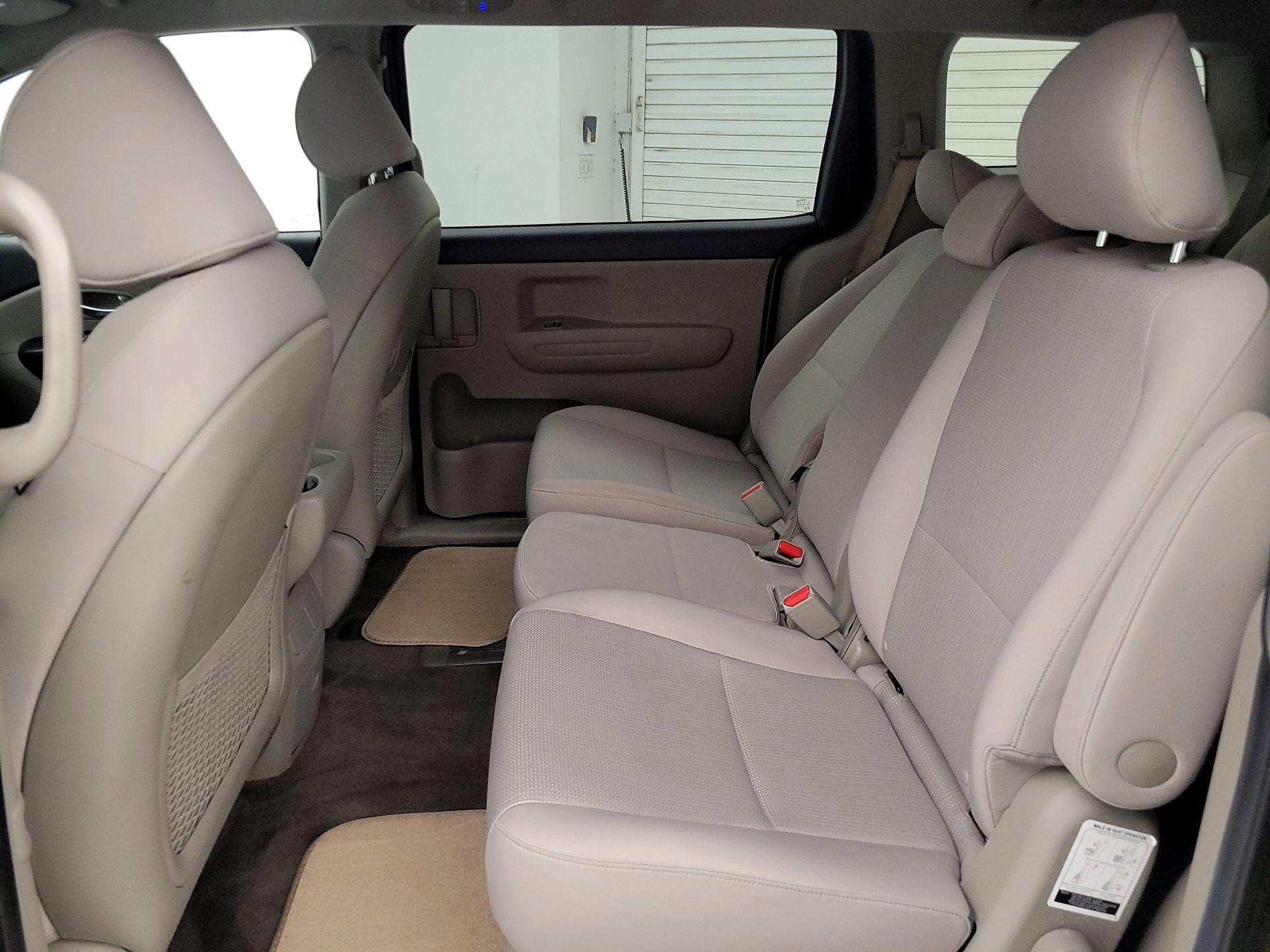 Thumbnail: 2019 Kia Sedona - 19