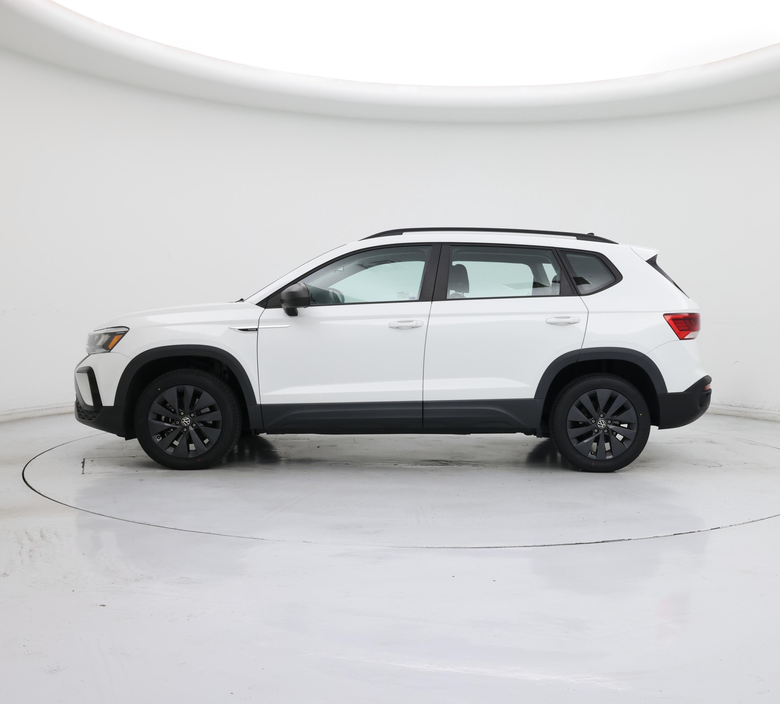 Thumbnail: 2022 Volkswagen Taos - 3