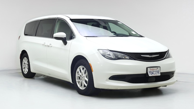 2022 Chrysler Voyager LX Hero Image