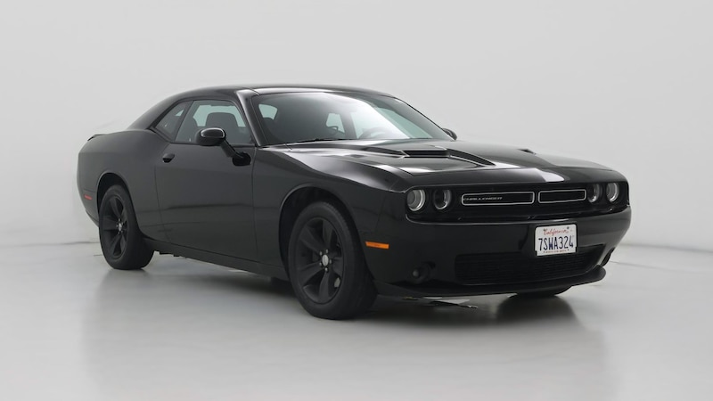2015 Dodge Challenger SXT Hero Image