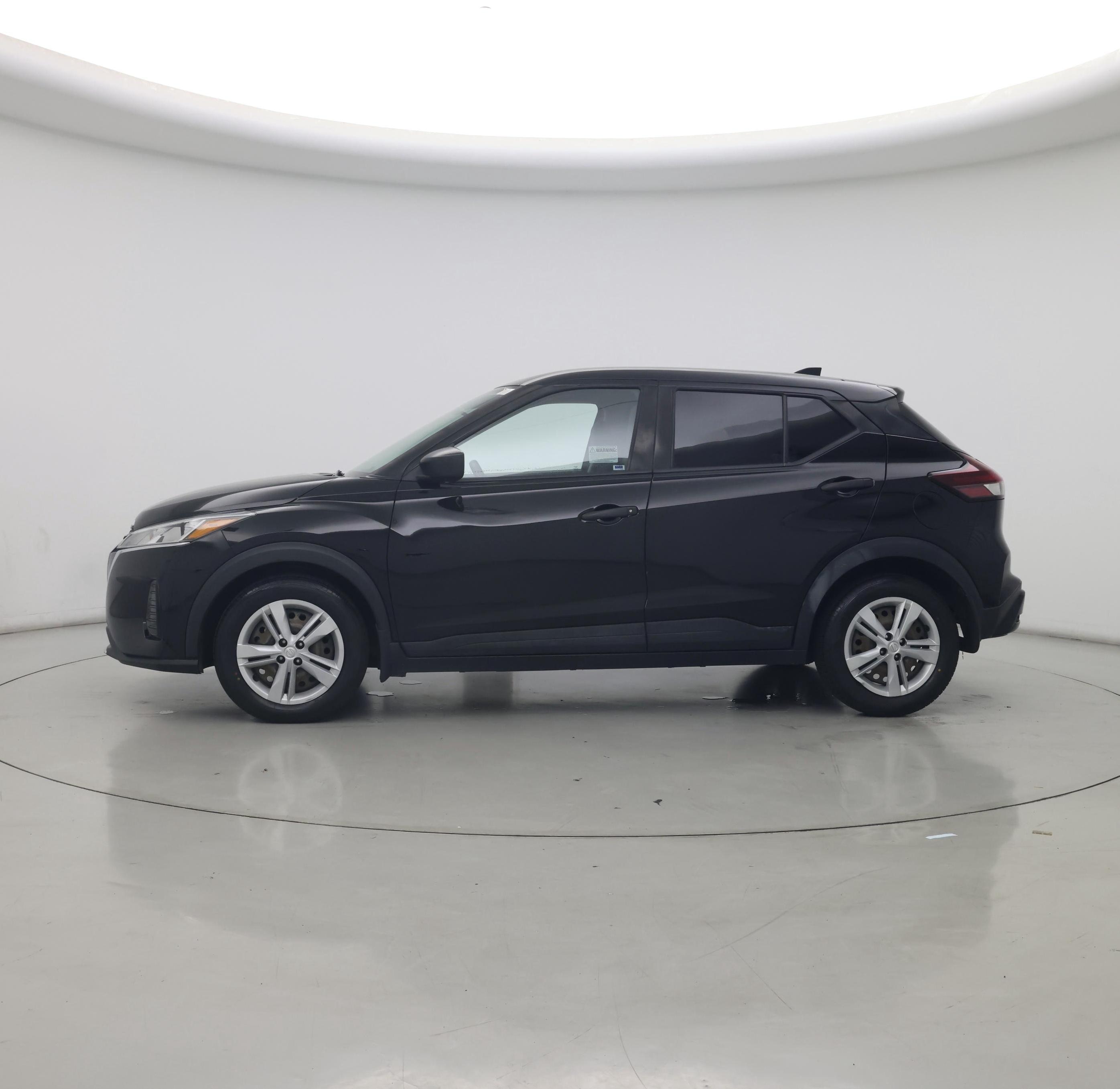 Thumbnail: 2022 Nissan Kicks - 3