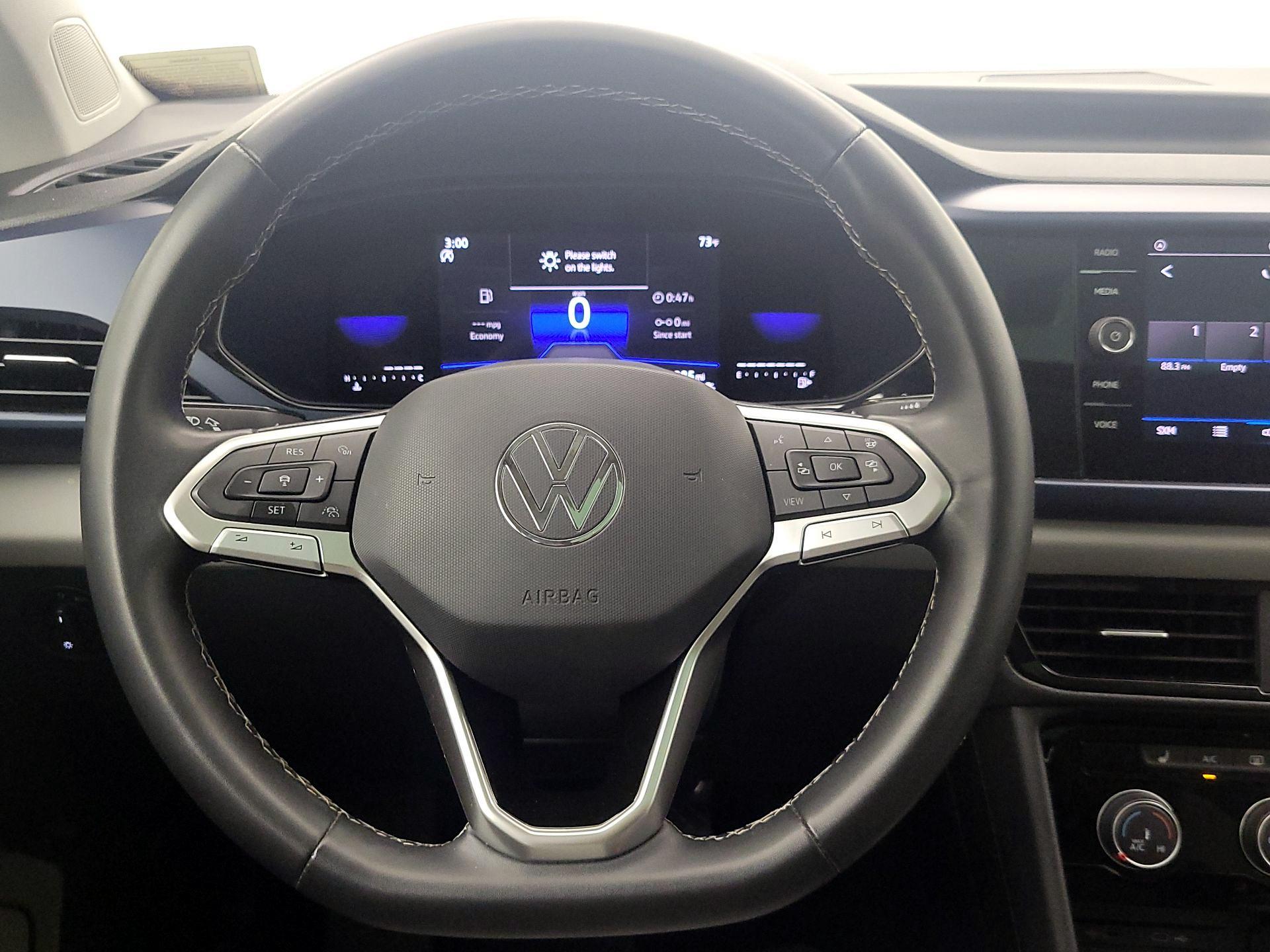 Thumbnail: 2023 Volkswagen Taos - 10