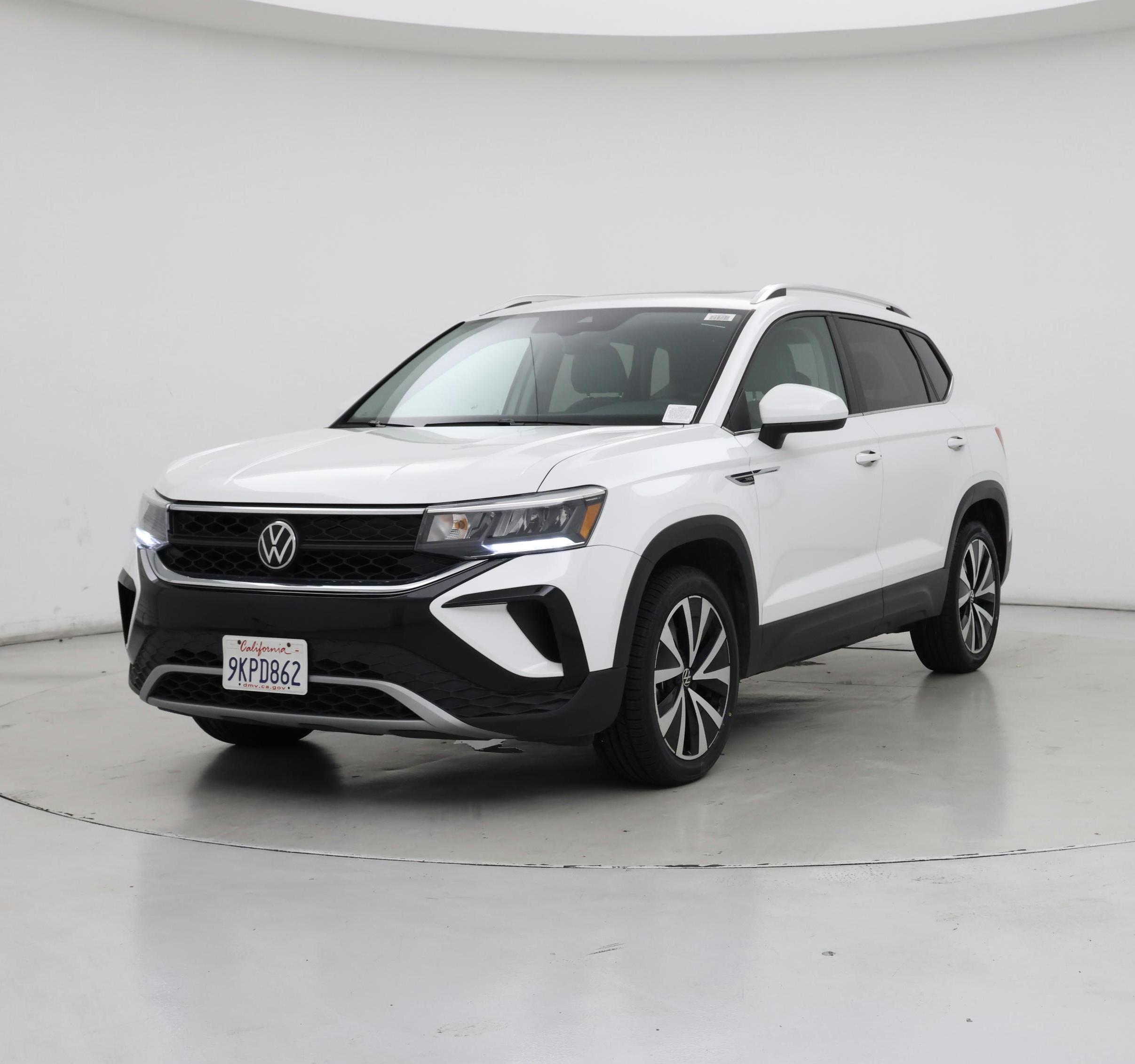 Thumbnail: 2023 Volkswagen Taos - 4