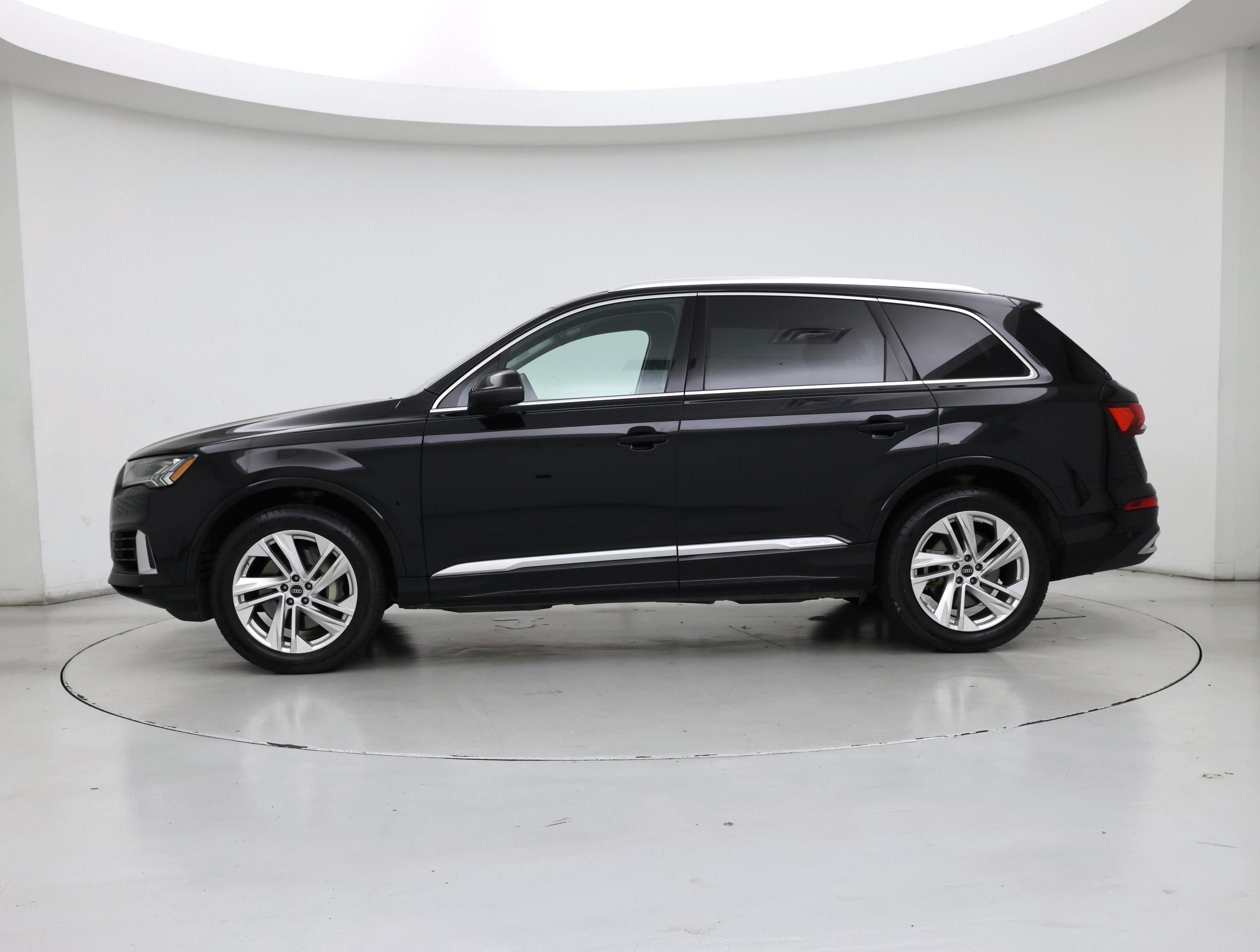 Thumbnail: 2023 Audi Q7 - 3