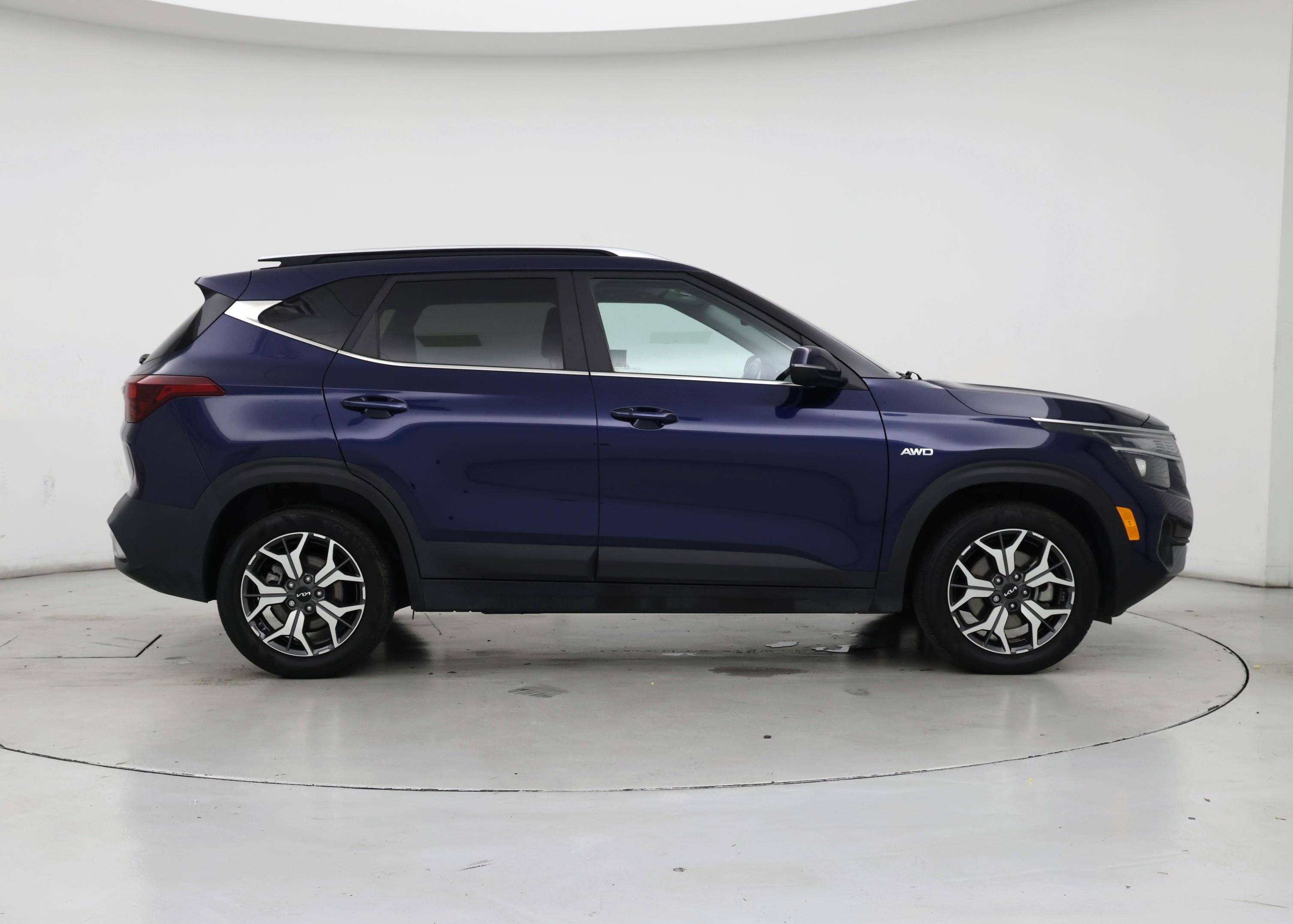 Thumbnail: 2022 Kia Seltos - 7