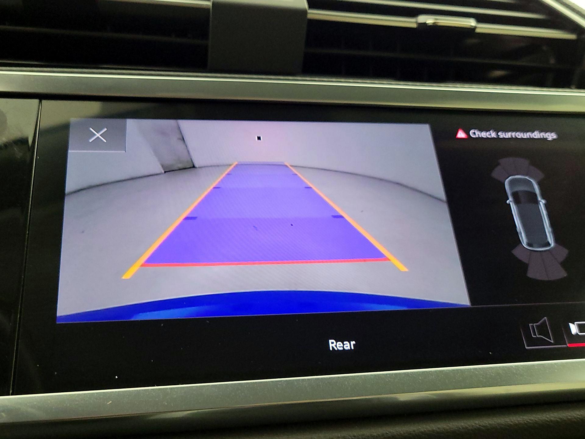 Thumbnail: 2023 Audi Q3 - 14