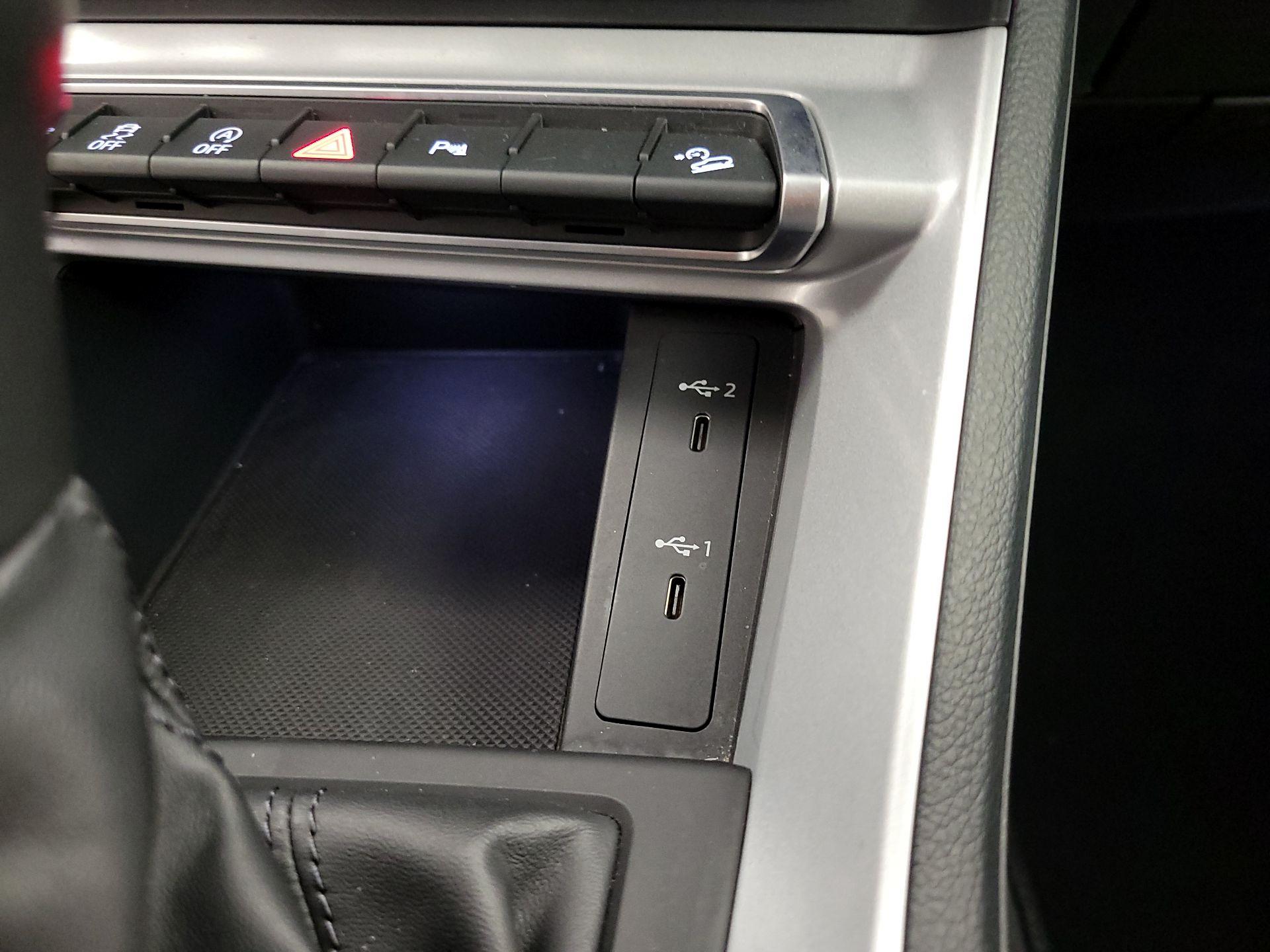 Thumbnail: 2023 Audi Q3 - 18