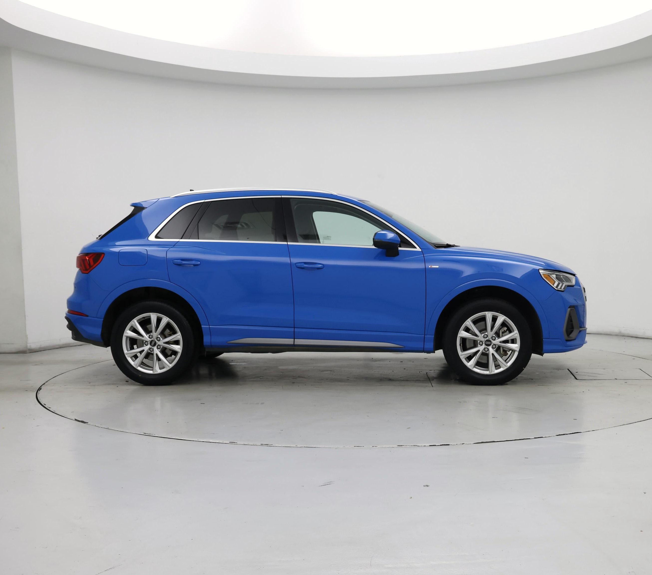 Thumbnail: 2023 Audi Q3 - 7