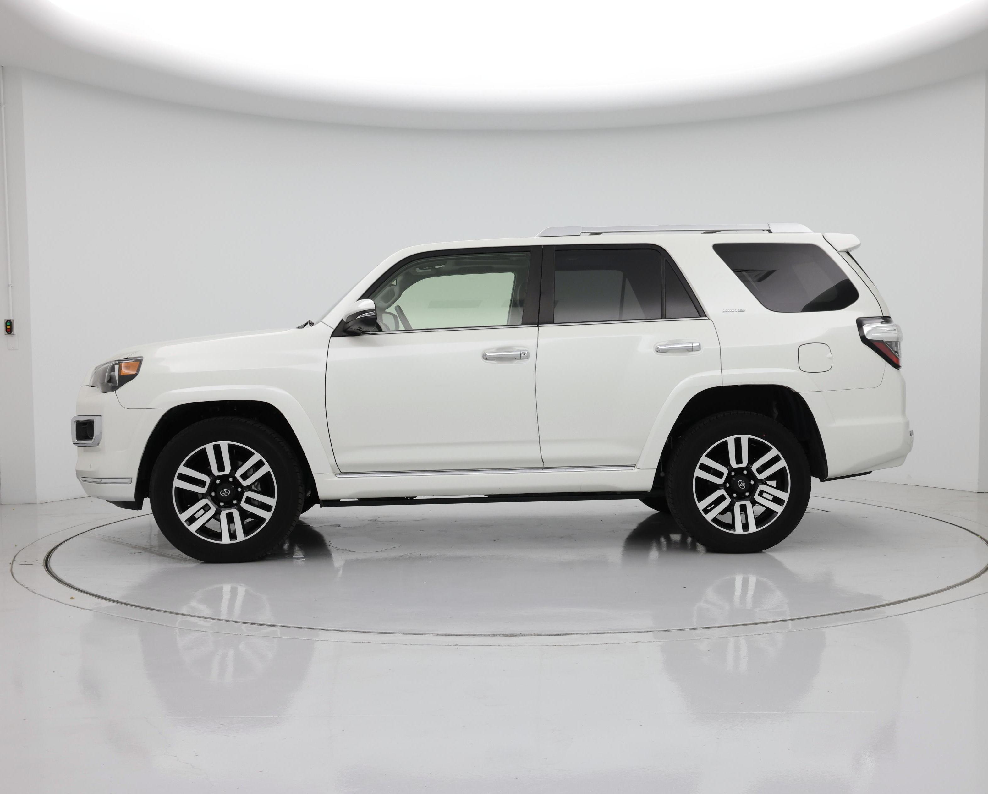 Thumbnail: 2023 Toyota 4Runner - 3