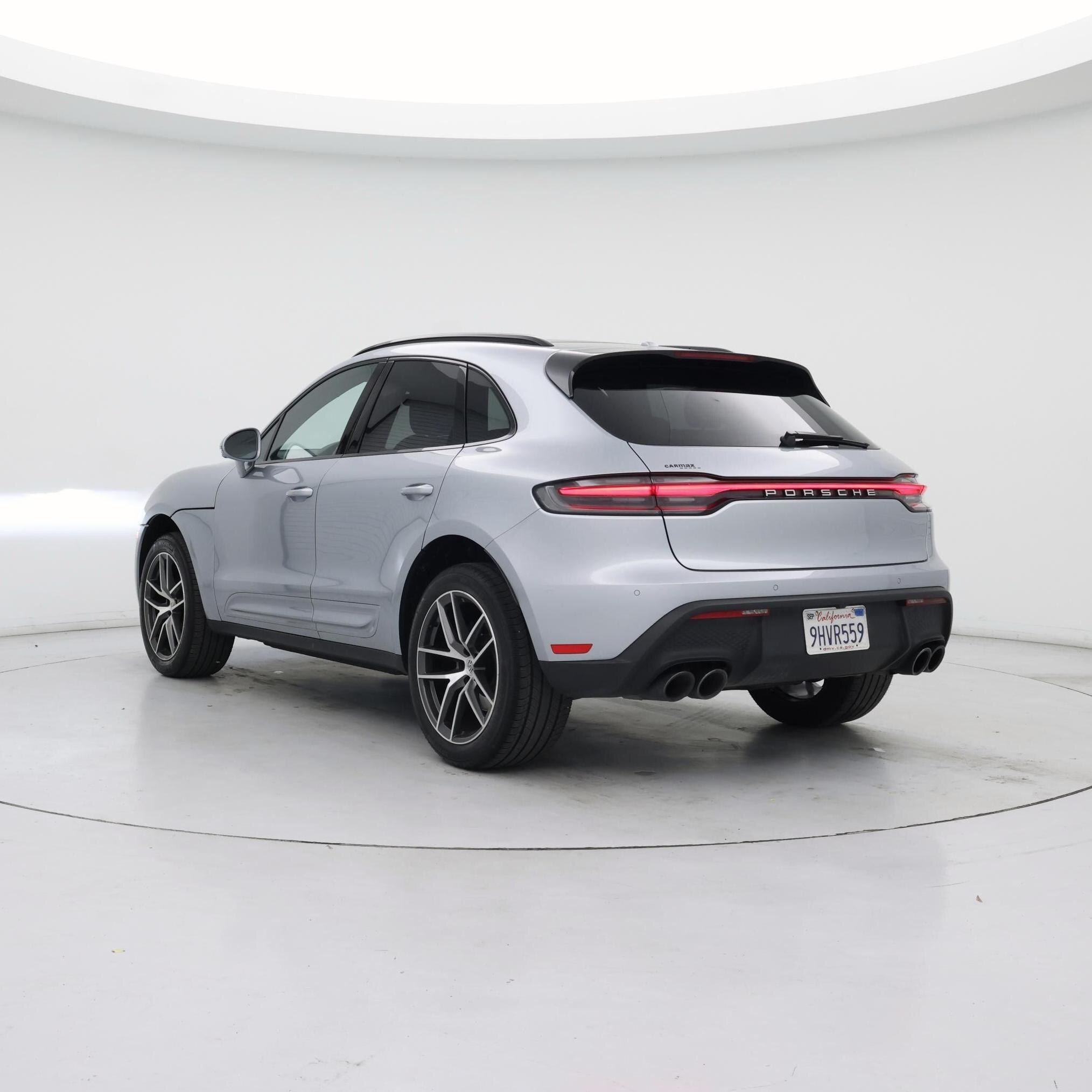 Thumbnail: 2023 Porsche Macan - 2