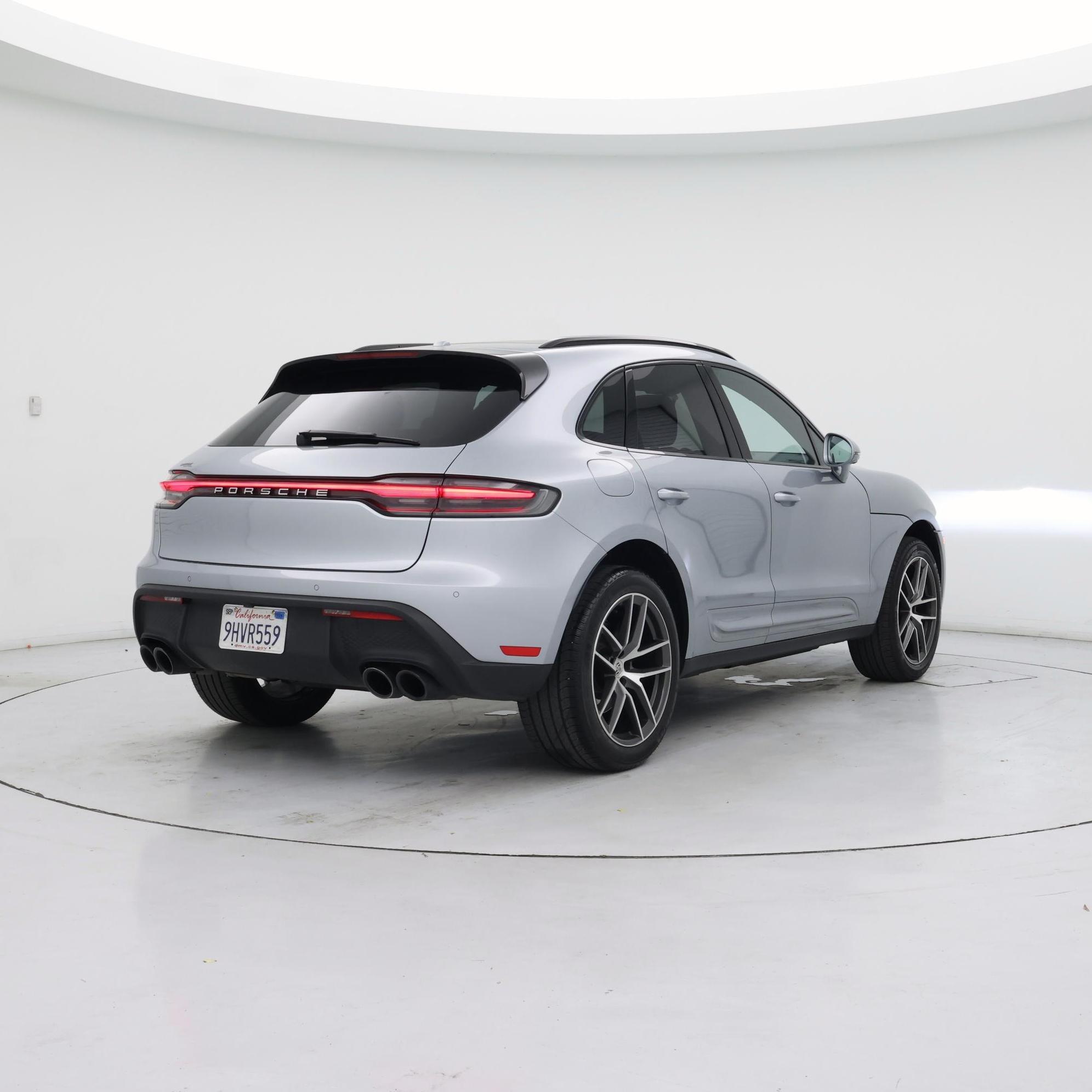 Thumbnail: 2023 Porsche Macan - 8