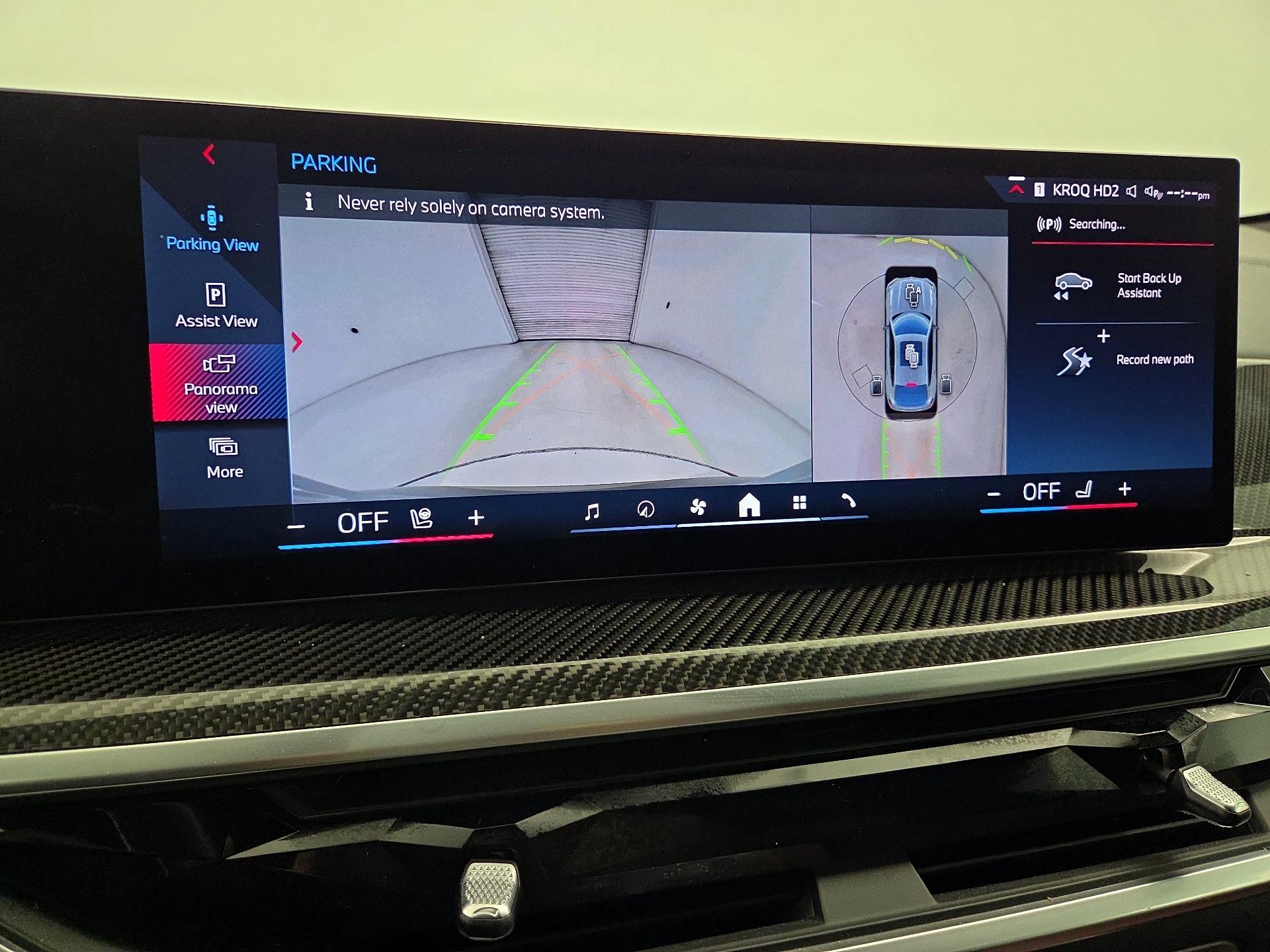 Thumbnail: 2024 BMW X6 - 15