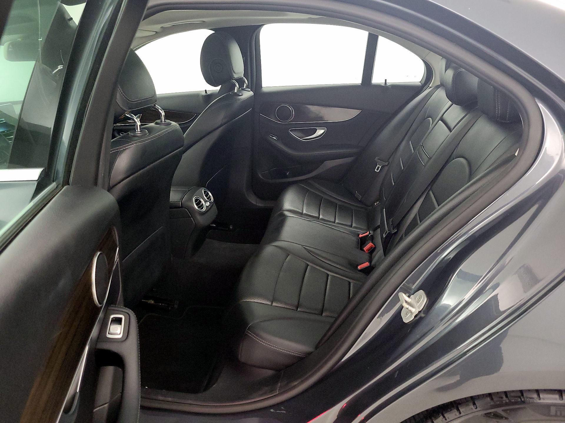 Thumbnail: 2015 Mercedes-Benz C-Class - 19