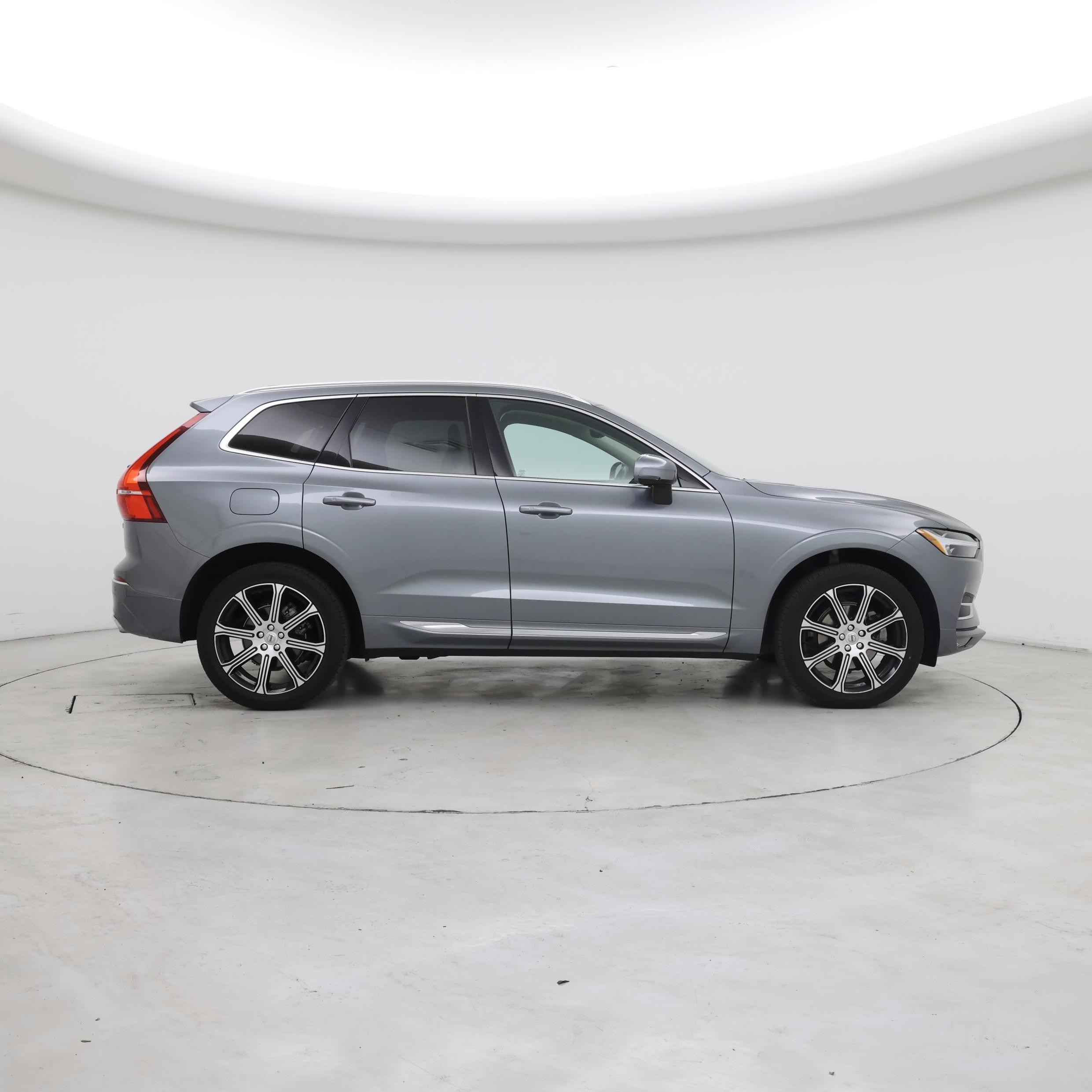 Thumbnail: 2021 Volvo XC60 - 7