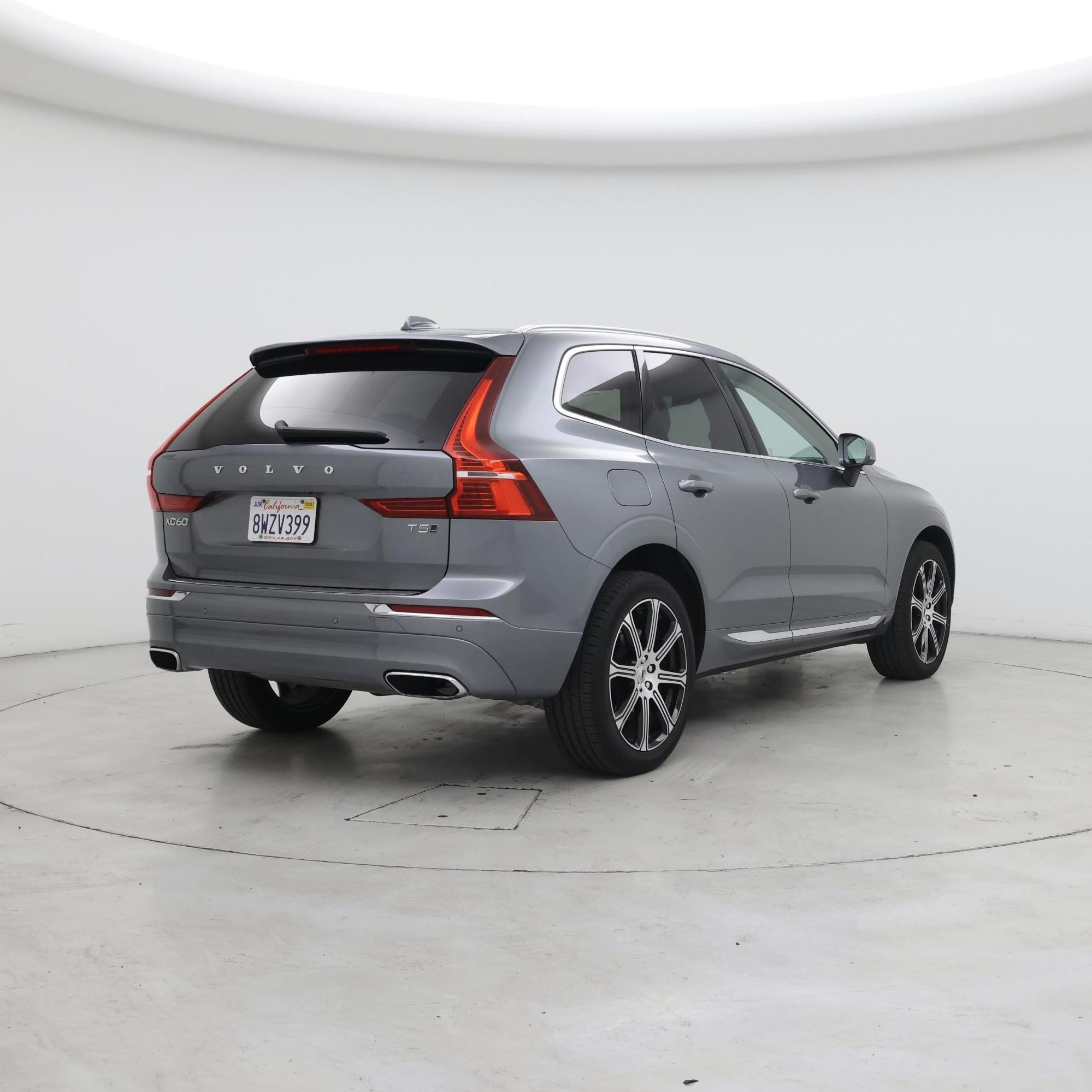 Thumbnail: 2021 Volvo XC60 - 8