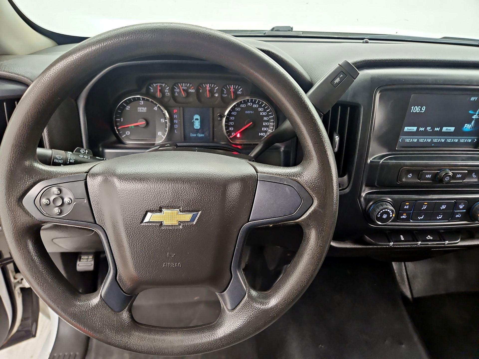 Thumbnail: 2018 Chevrolet Silverado 1500 - 10