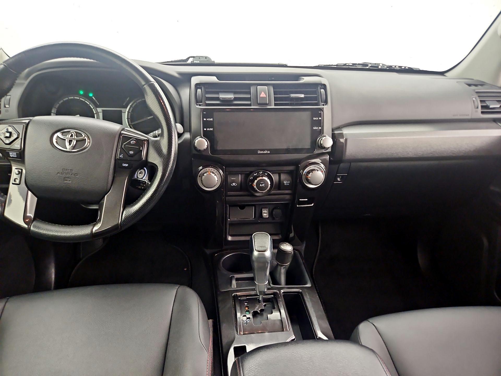 Thumbnail: 2015 Toyota 4Runner - 9