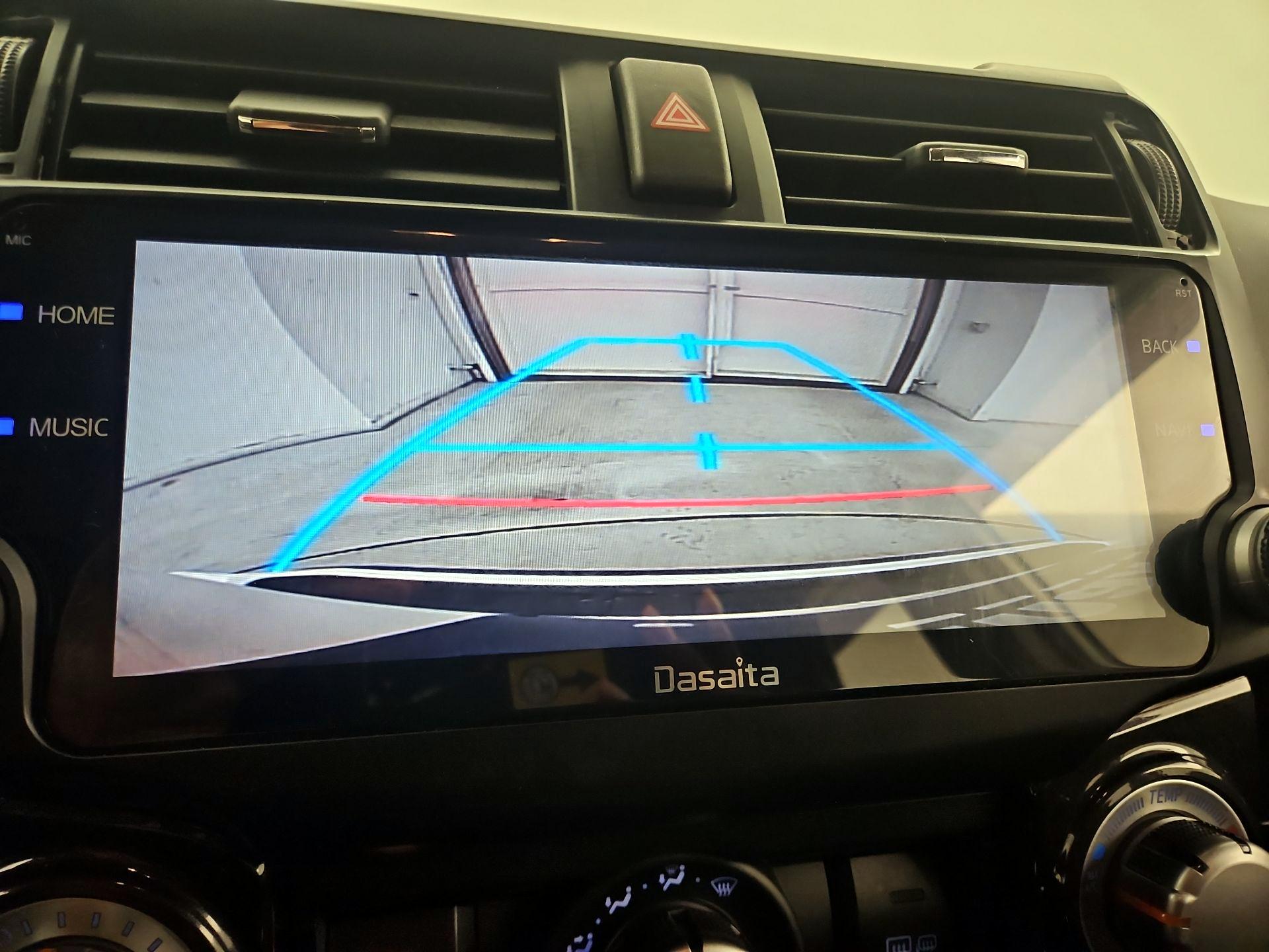 Thumbnail: 2015 Toyota 4Runner - 15