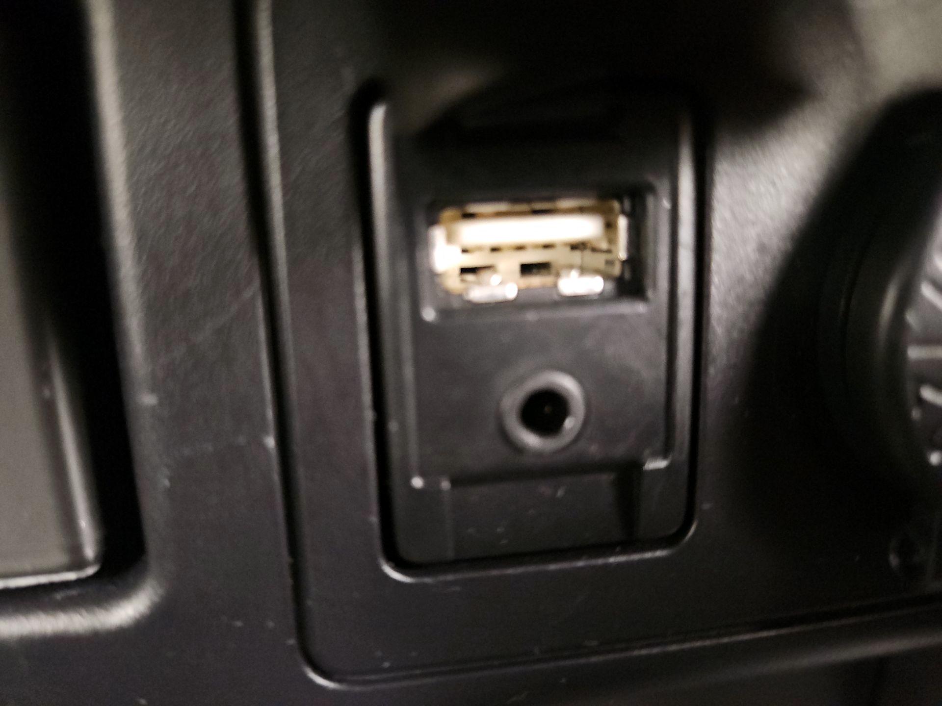 Thumbnail: 2015 Toyota 4Runner - 19