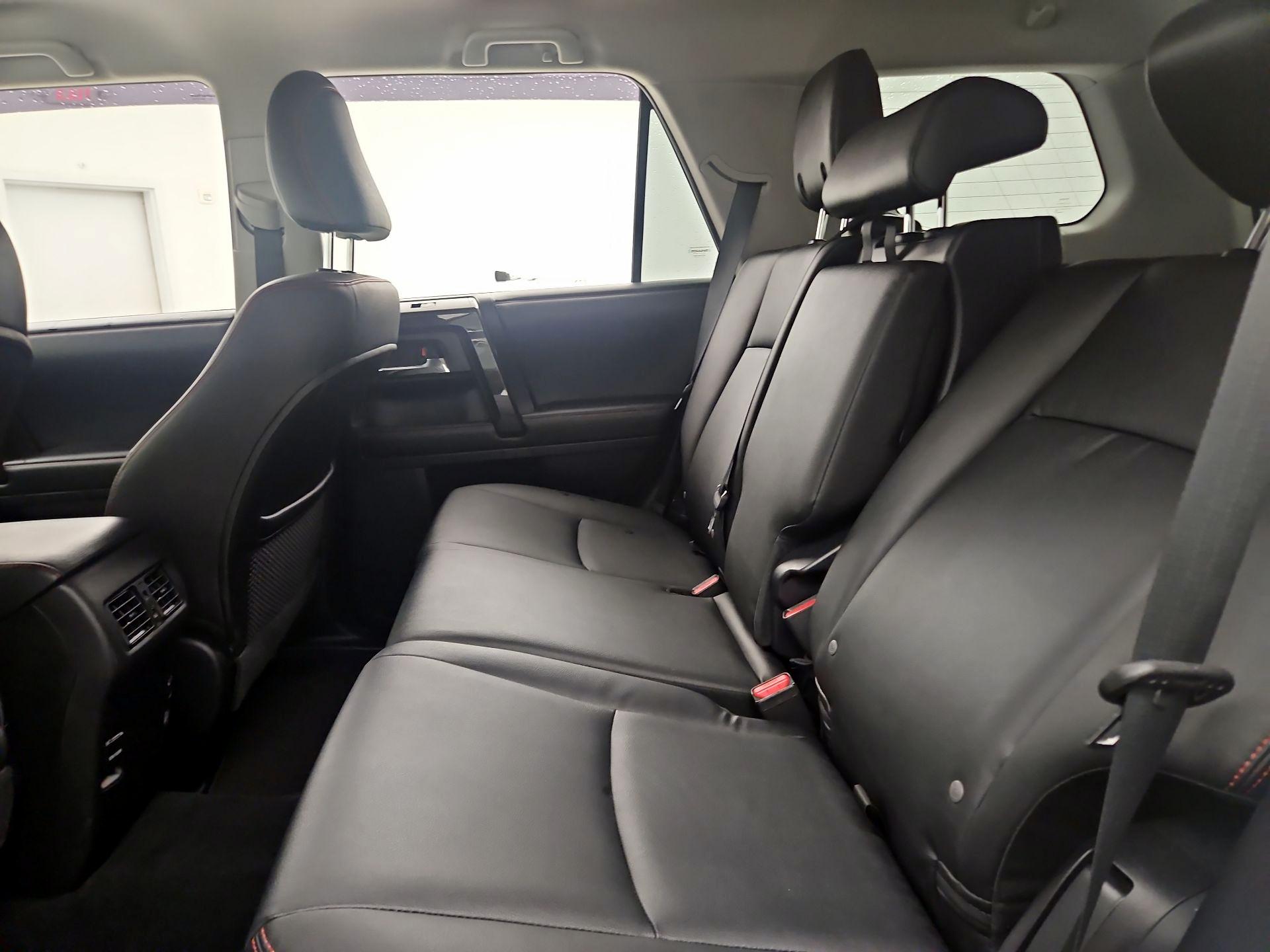 Thumbnail: 2015 Toyota 4Runner - 20