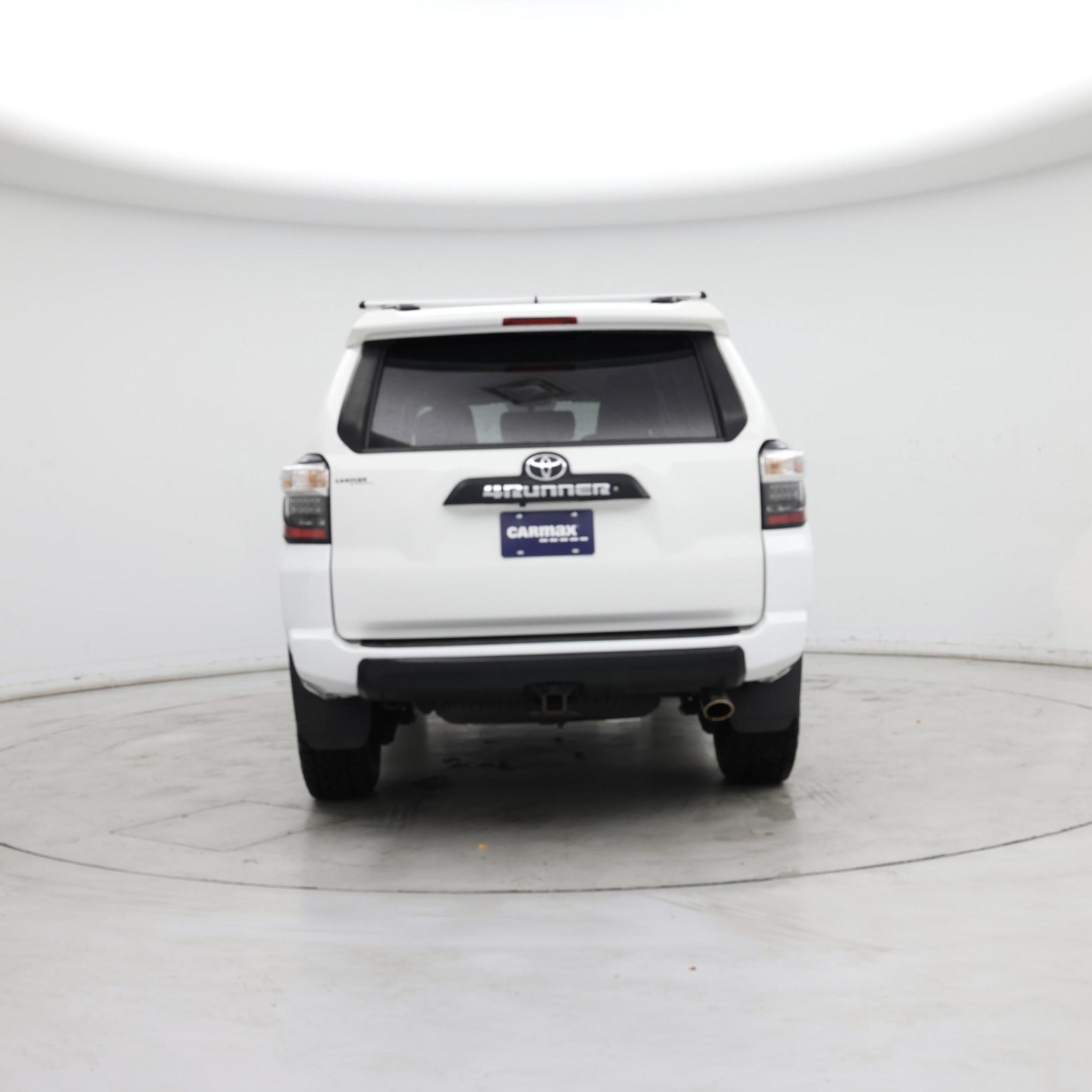 Thumbnail: 2015 Toyota 4Runner - 6