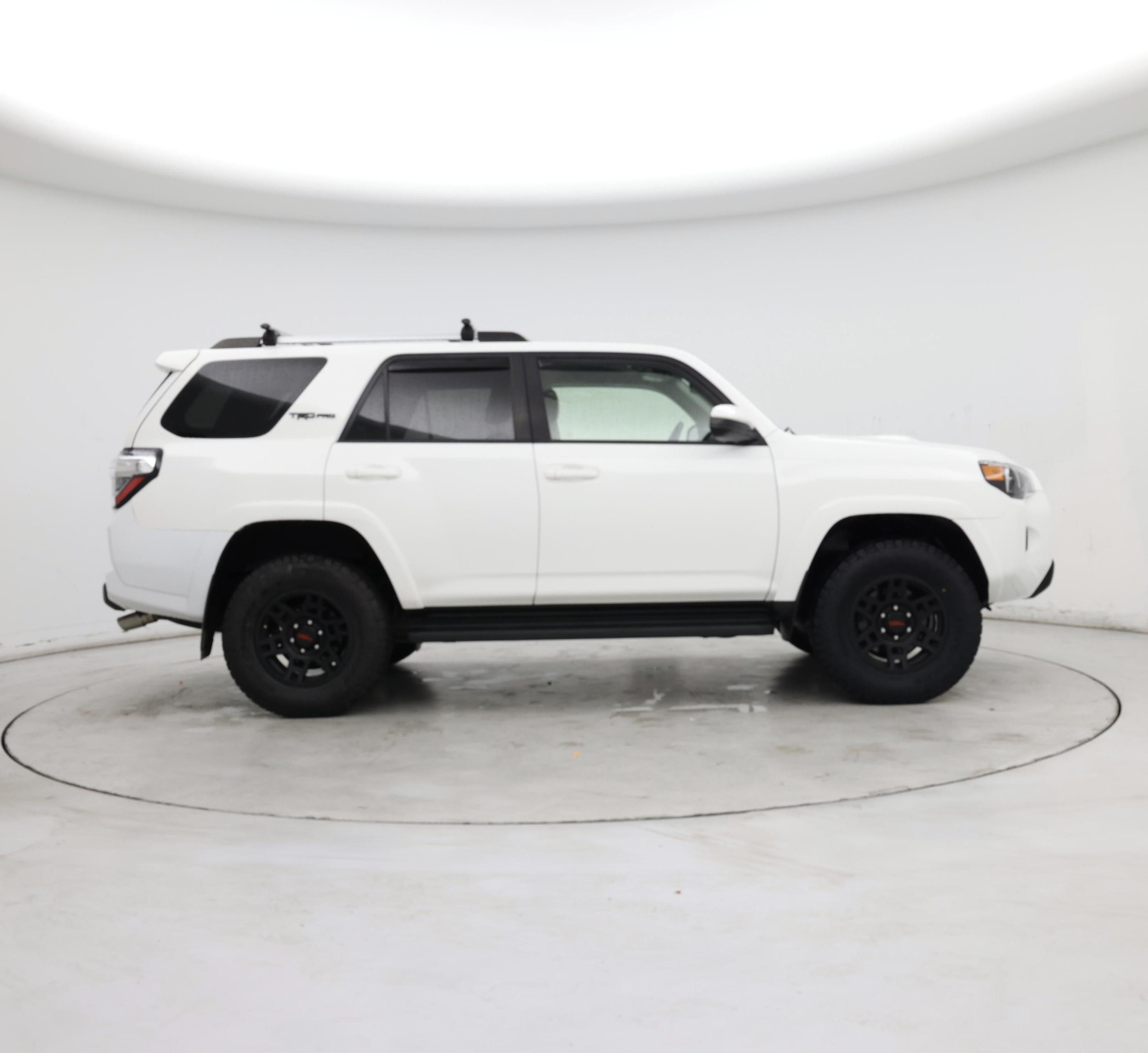 Thumbnail: 2015 Toyota 4Runner - 7
