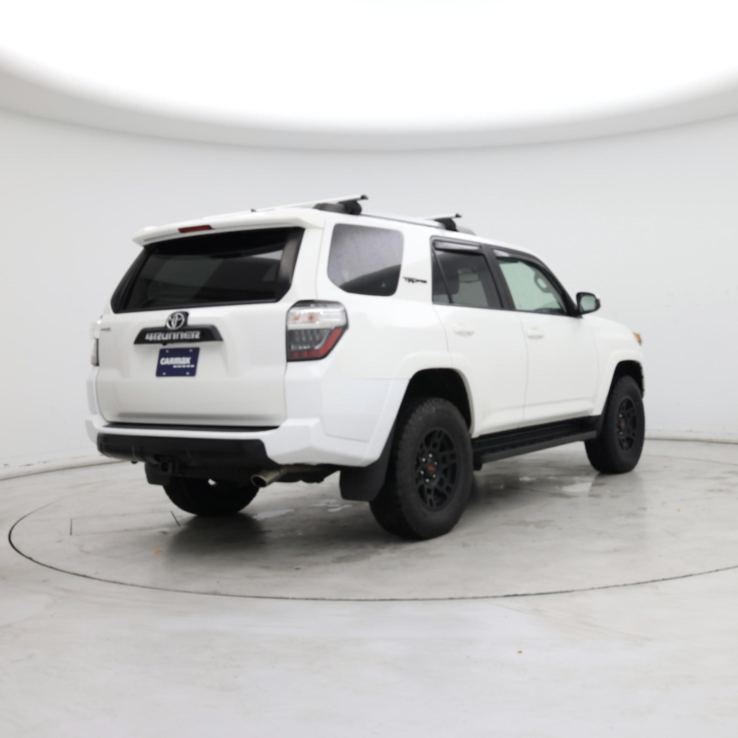 Thumbnail: 2015 Toyota 4Runner - 8