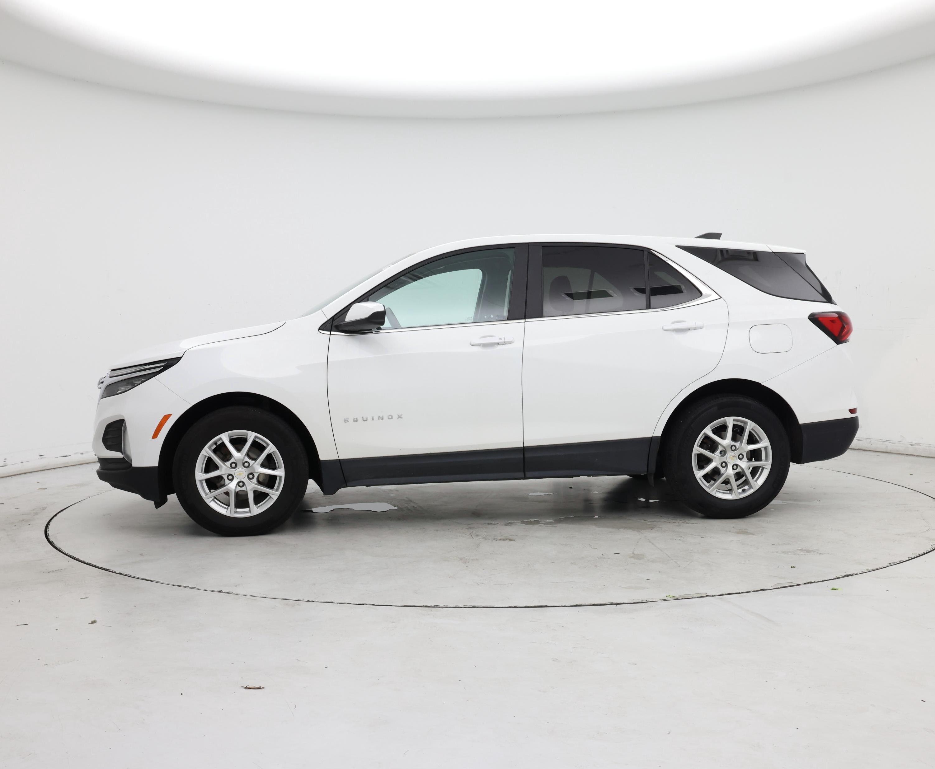 Thumbnail: 2023 Chevrolet Equinox - 3