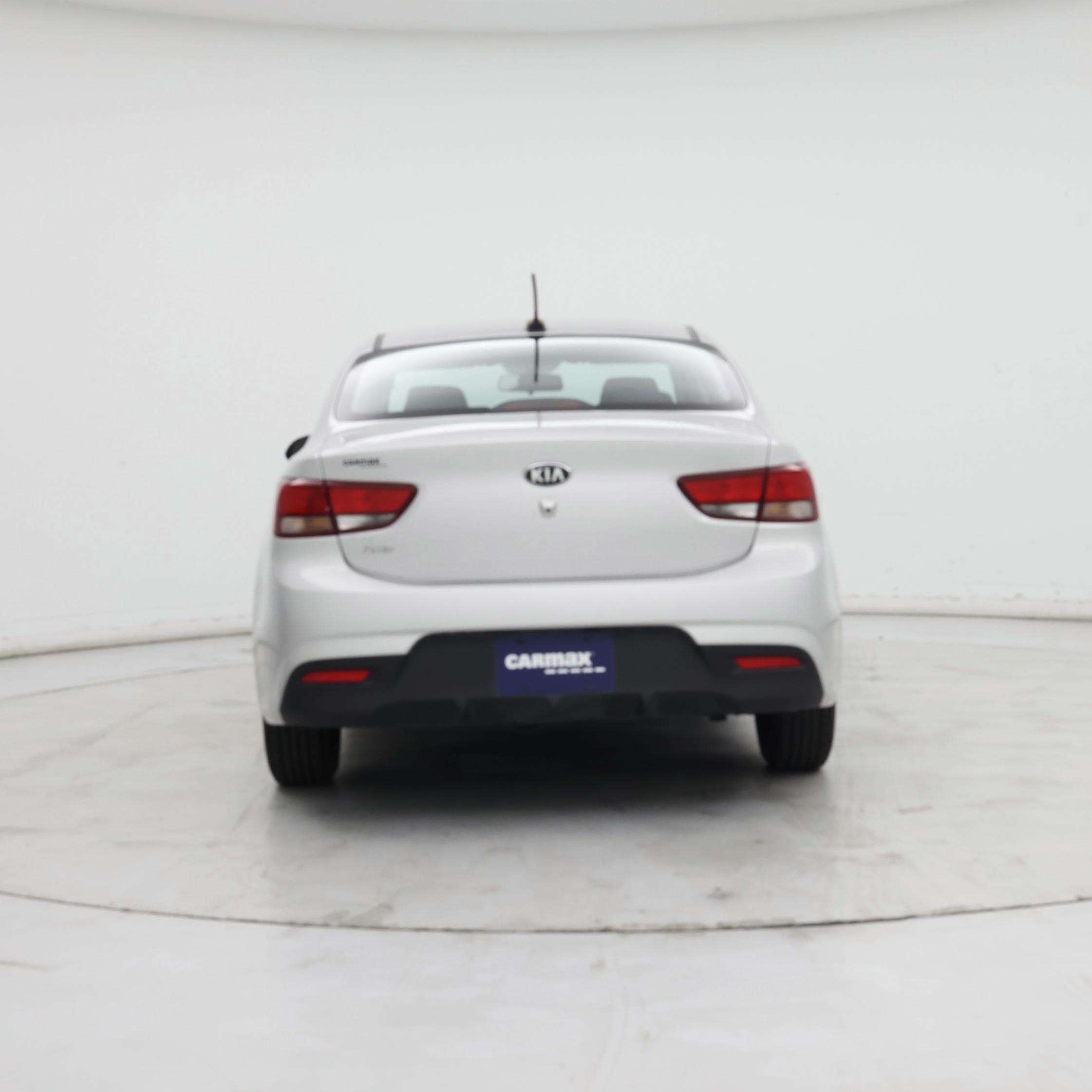 Thumbnail: 2020 Kia Rio - 6