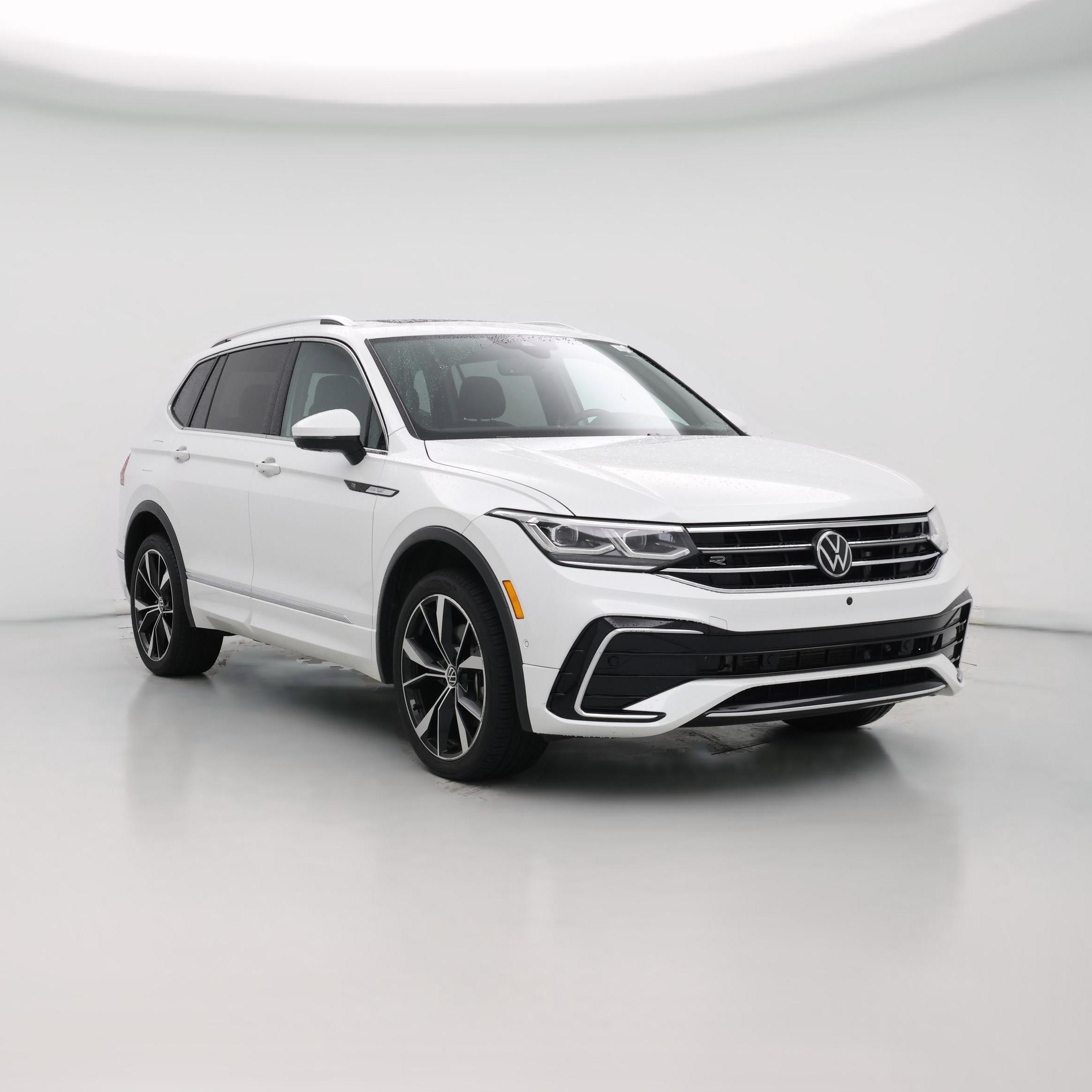 Thumbnail: 2022 Volkswagen Tiguan - 1