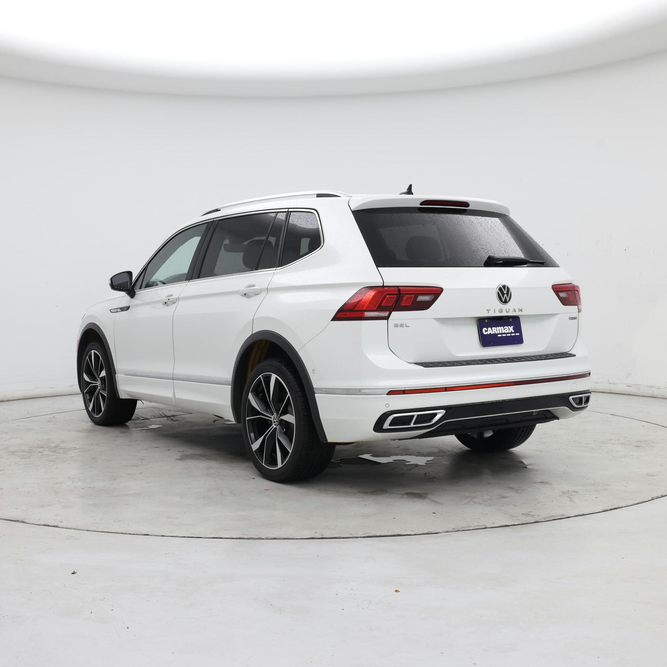 Thumbnail: 2022 Volkswagen Tiguan - 2