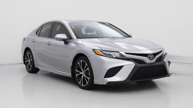 2018 Toyota Camry SE Hero Image