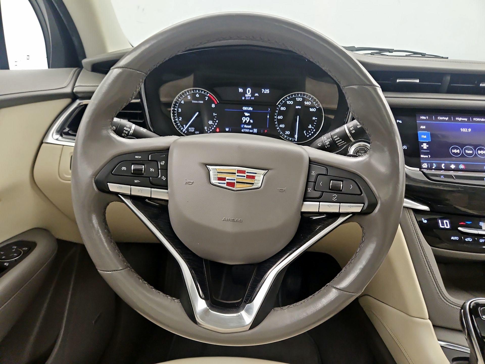 Thumbnail: 2020 Cadillac XT6 - 10