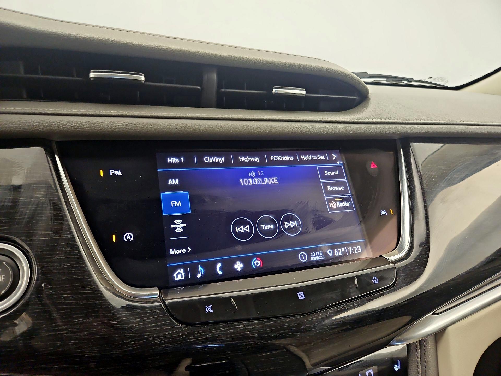 Thumbnail: 2020 Cadillac XT6 - 15