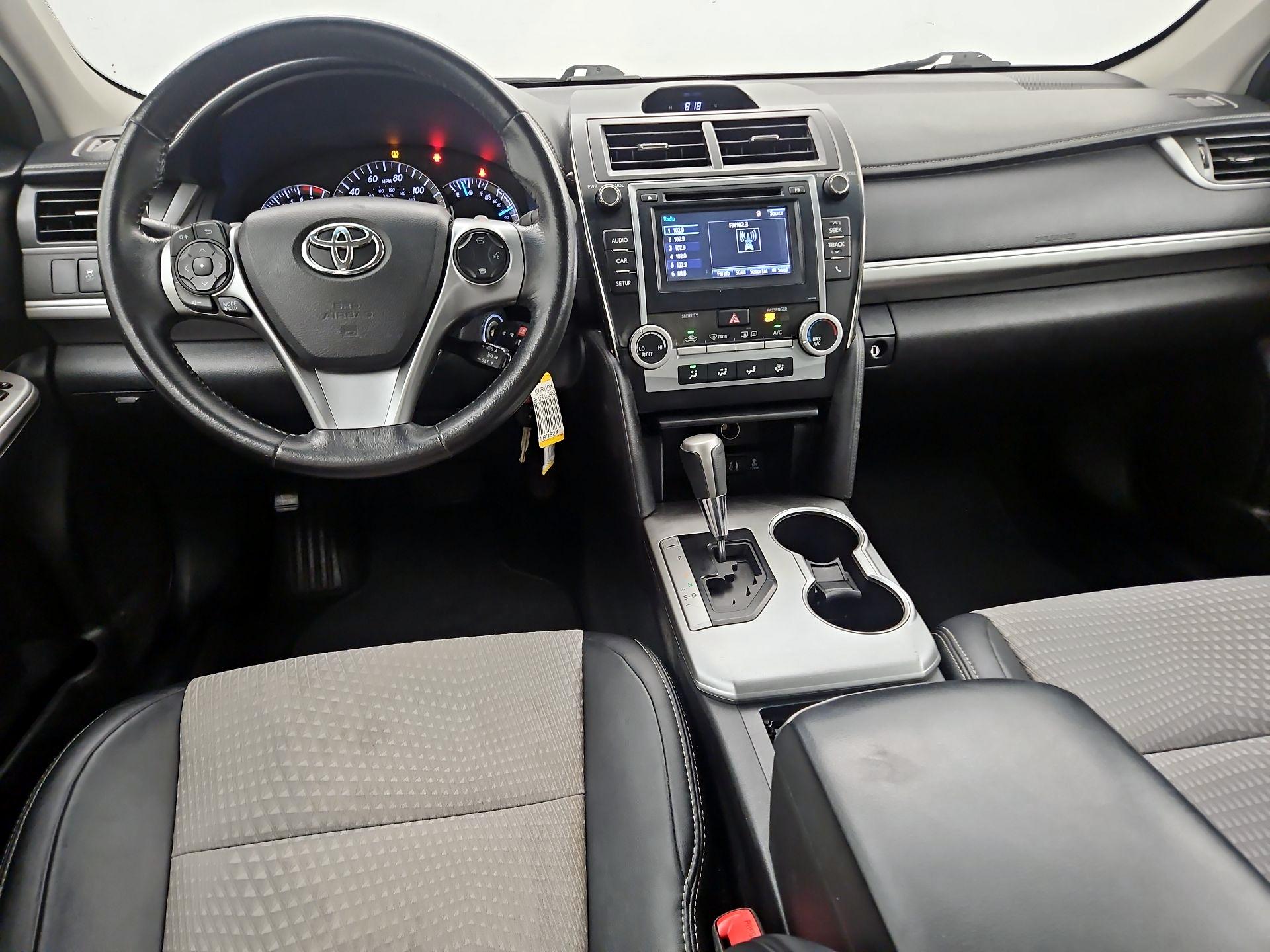 Thumbnail: 2014 Toyota Camry - 9