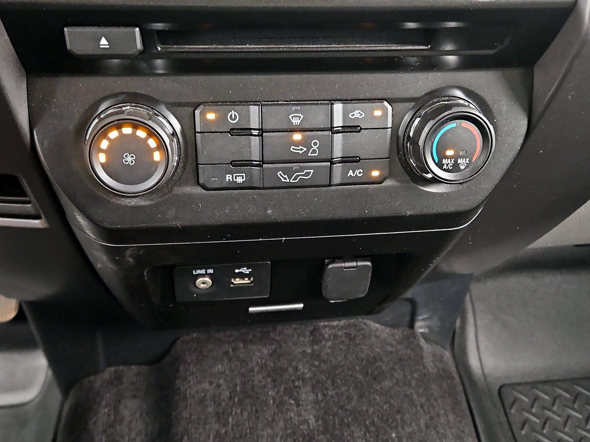 Thumbnail: 2015 Ford F-150 - 16