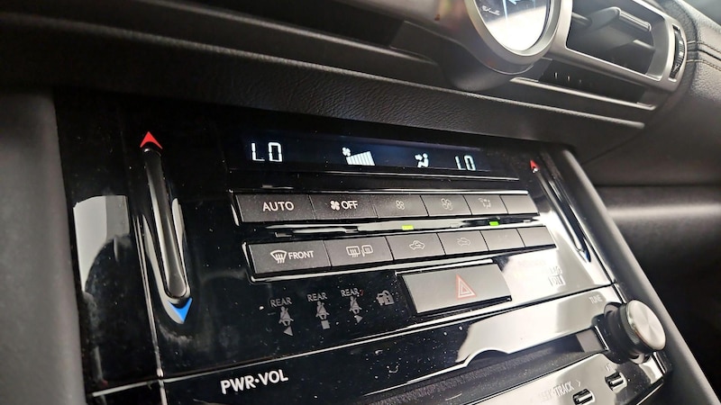 2021 Lexus IS 300 14