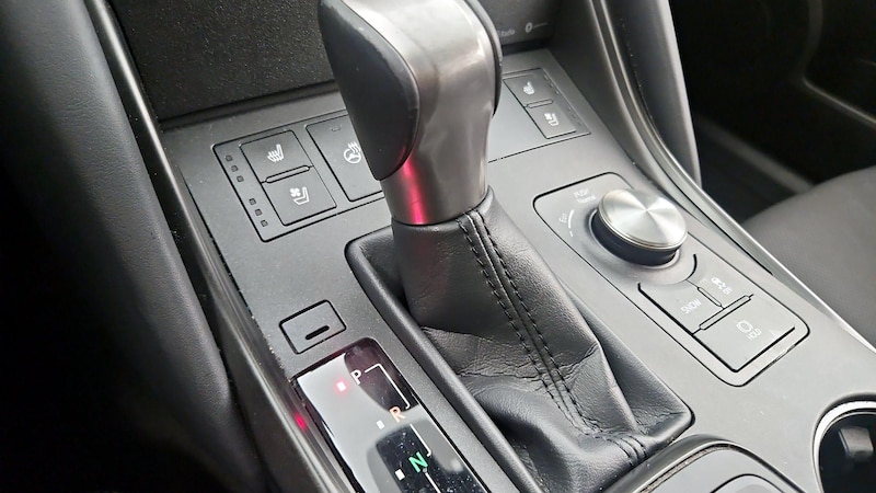 2021 Lexus IS 300 15