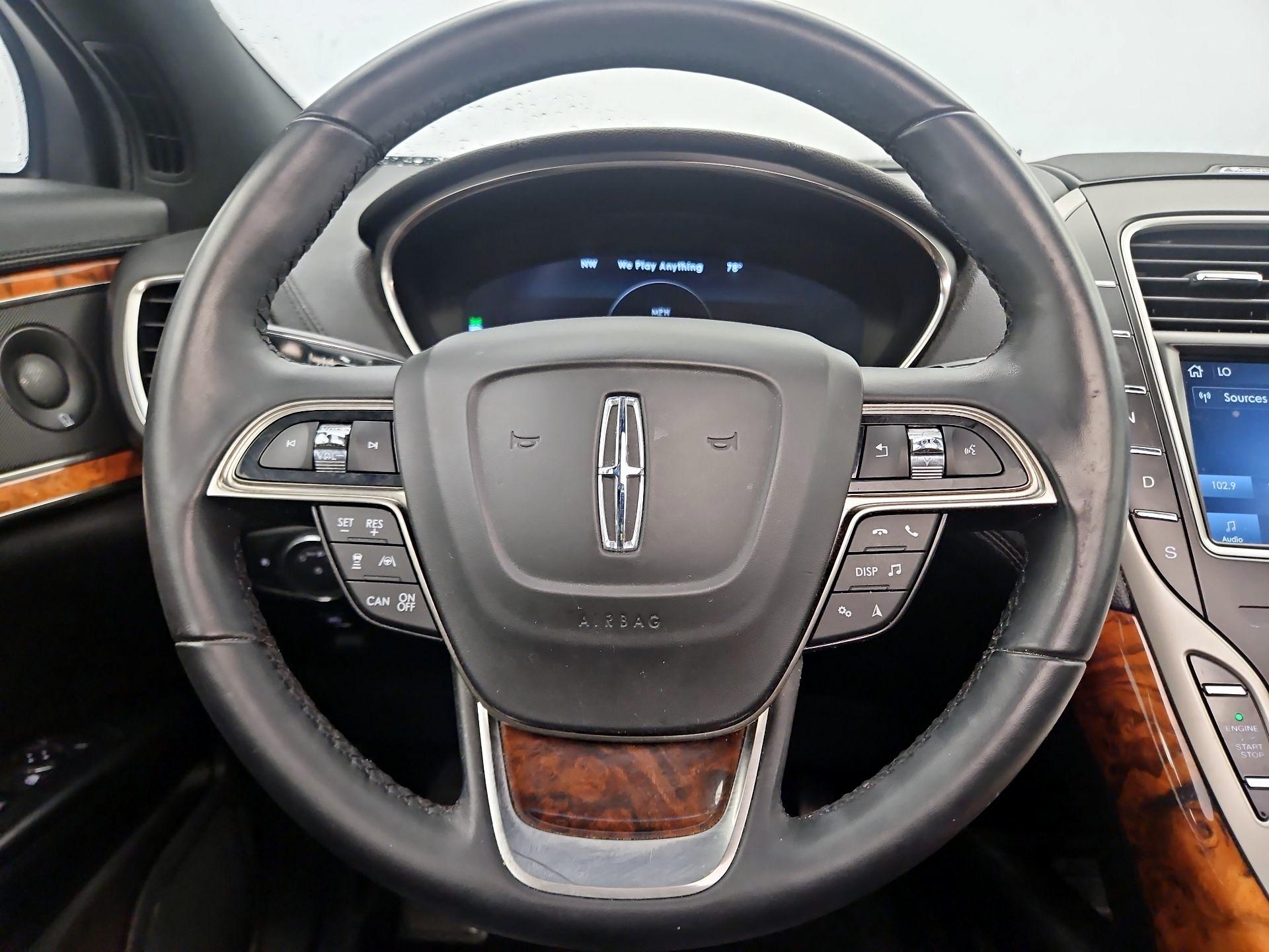 Thumbnail: 2019 Lincoln Nautilus - 10